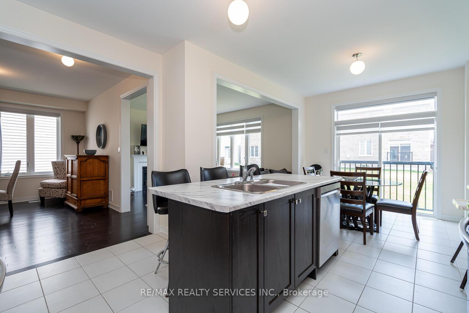 Photo 12 of 208 Limestone Lane, Shelburne — HOMEH