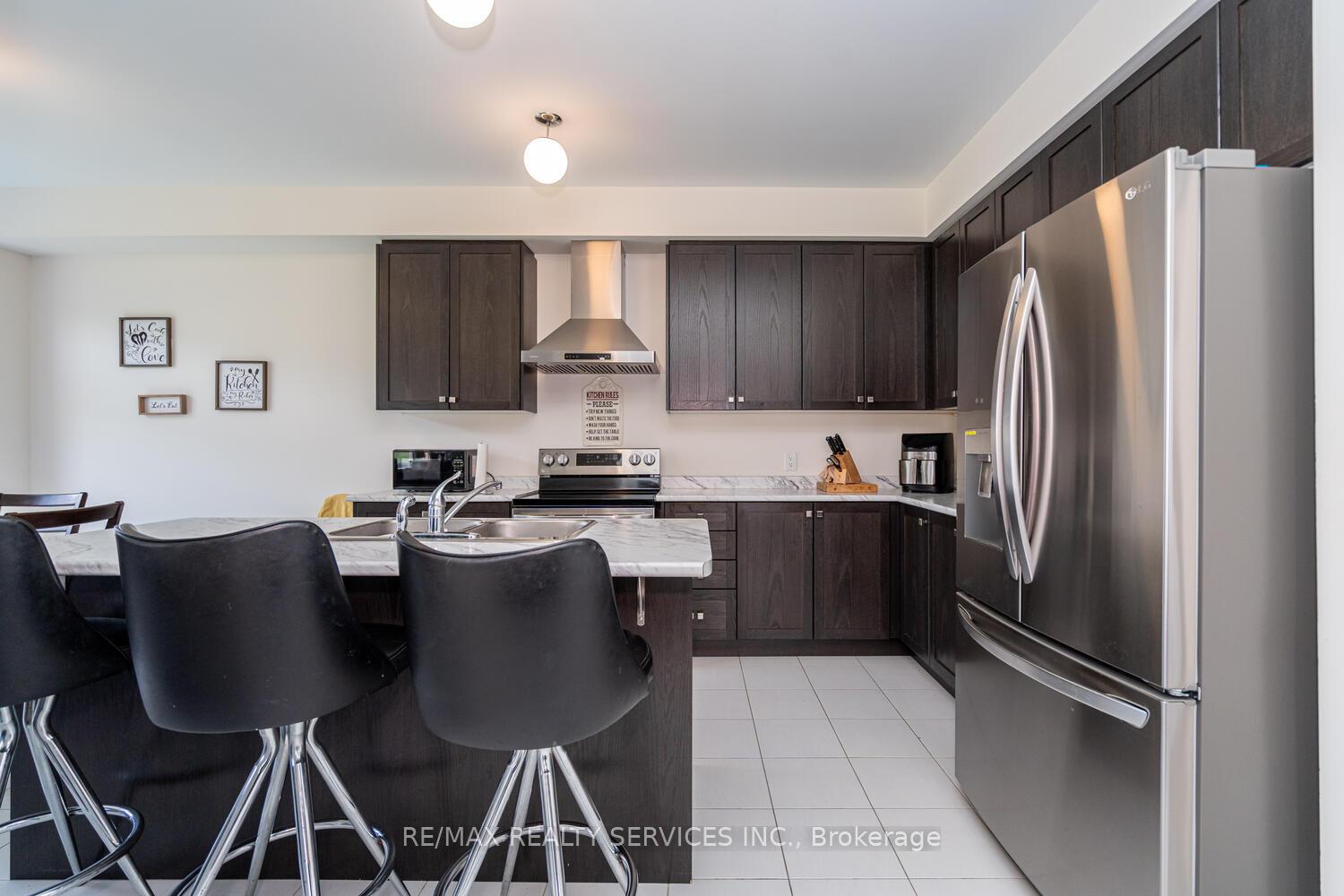 Photo 6 of 208 Limestone Lane, Shelburne — HOMEH