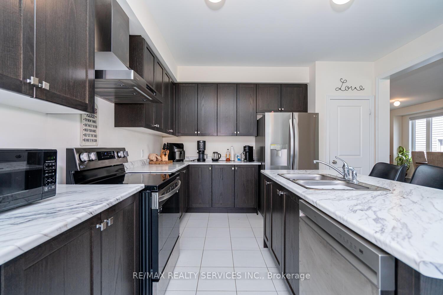 Photo 23 of 208 Limestone Lane, Shelburne — HOMEH