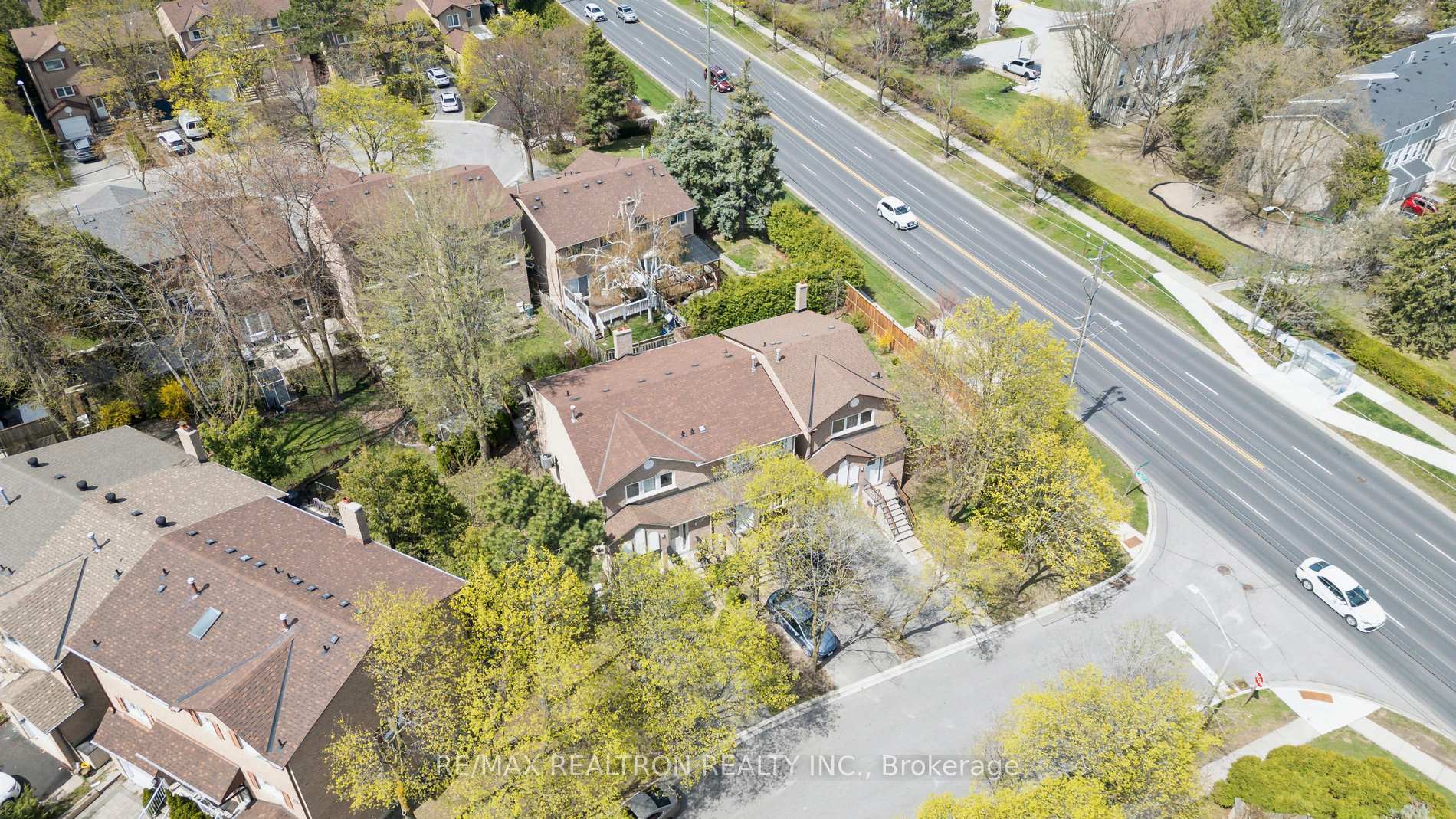Photo 29 of 6 Chestnut Gate, Markham, Bayview Fairway-Bayview Country Club Estates — HOMEH