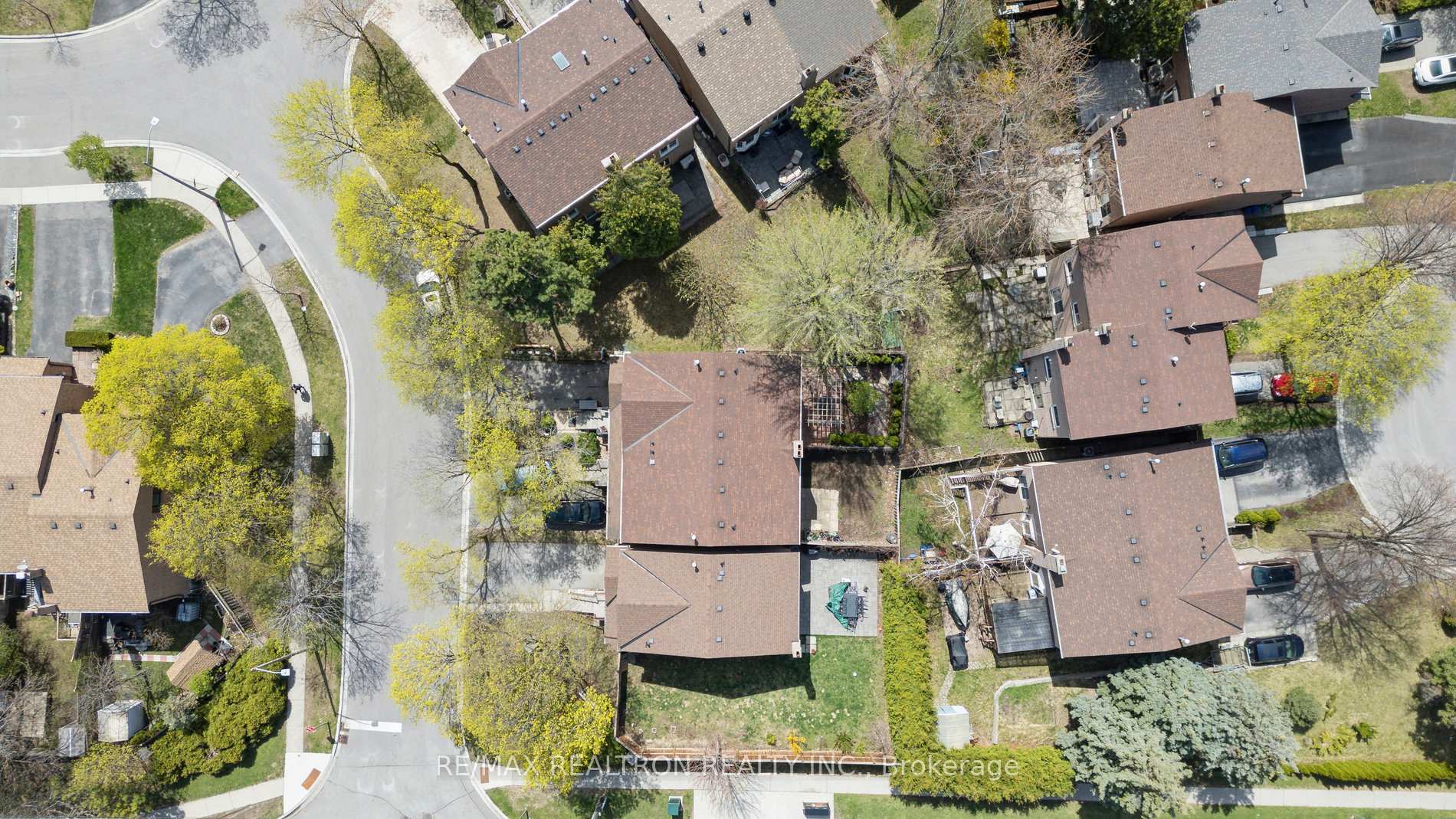 Photo 26 of 6 Chestnut Gate, Markham, Bayview Fairway-Bayview Country Club Estates — HOMEH