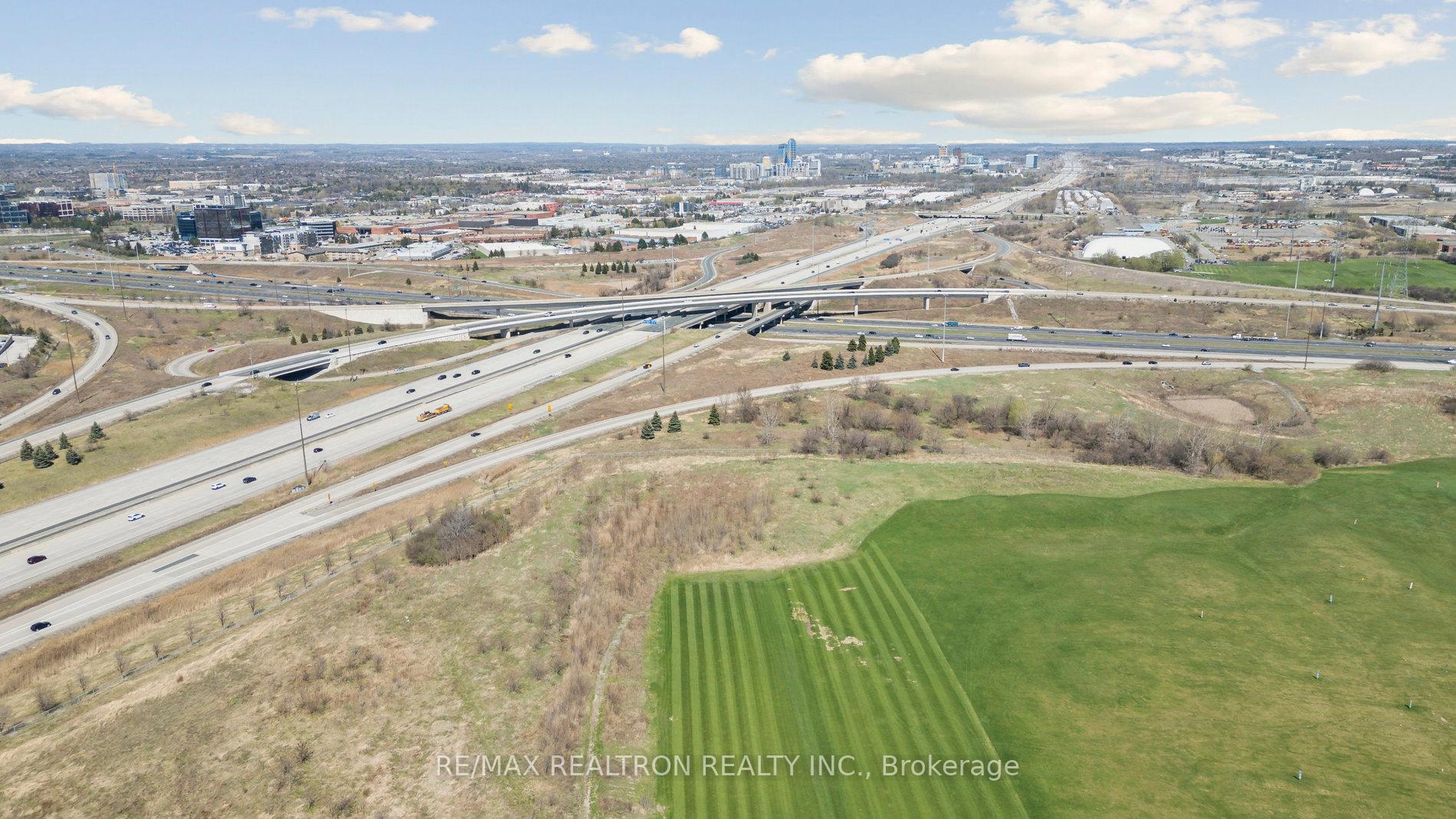 Photo 46 of 6 Chestnut Gate, Markham, Bayview Fairway-Bayview Country Club Estates — HOMEH