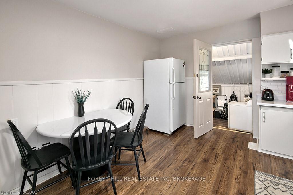 Photo 11 of 54 Mark Street W, Grey Highlands — HOMEH