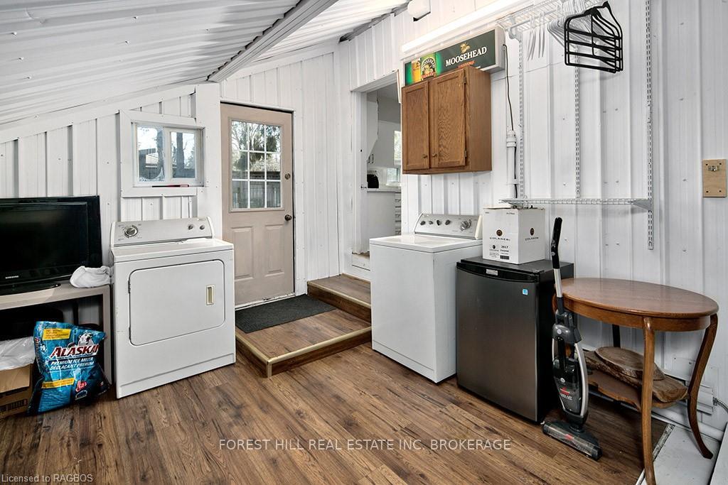 Photo 12 of 54 Mark Street W, Grey Highlands — HOMEH