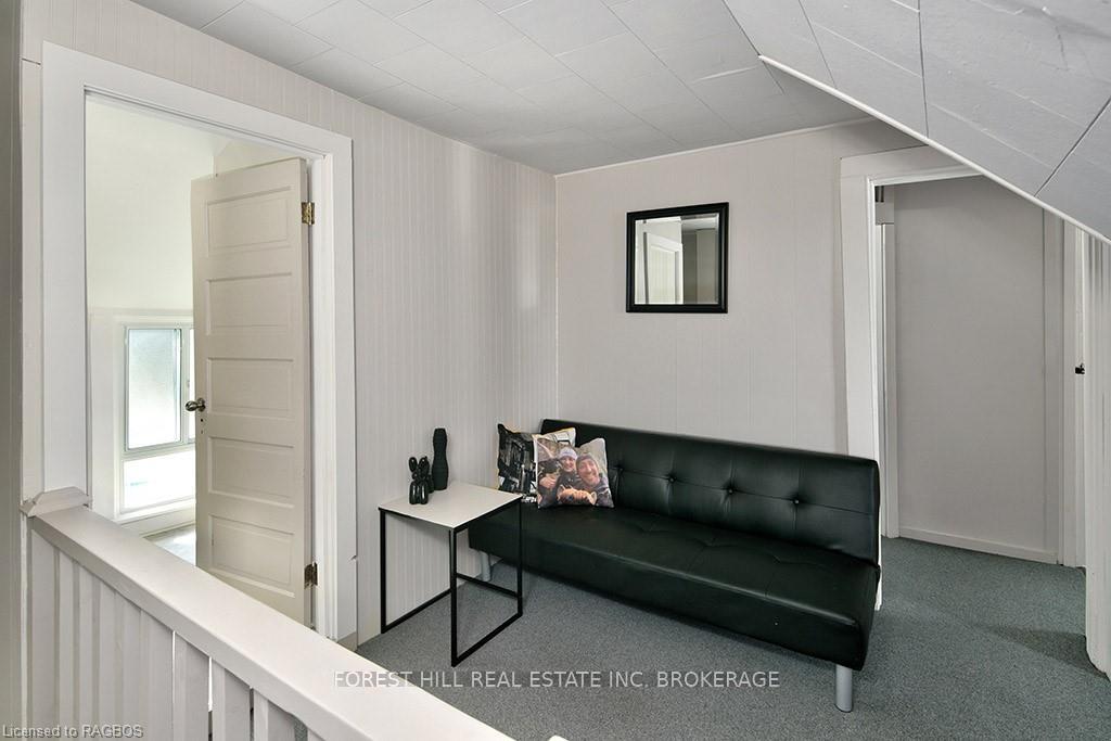 Photo 21 of 54 Mark Street W, Grey Highlands — HOMEH
