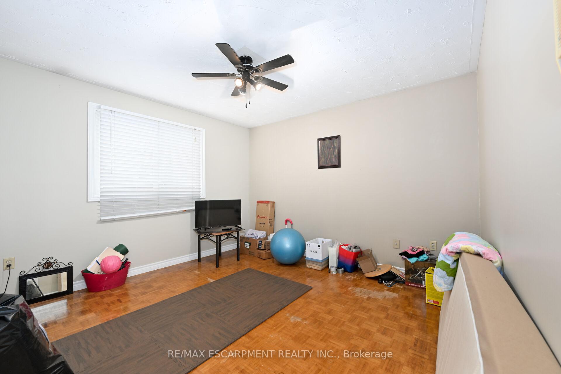 Photo 18 of 7 Osgoode Court, Hamilton, Randall — HOMEH