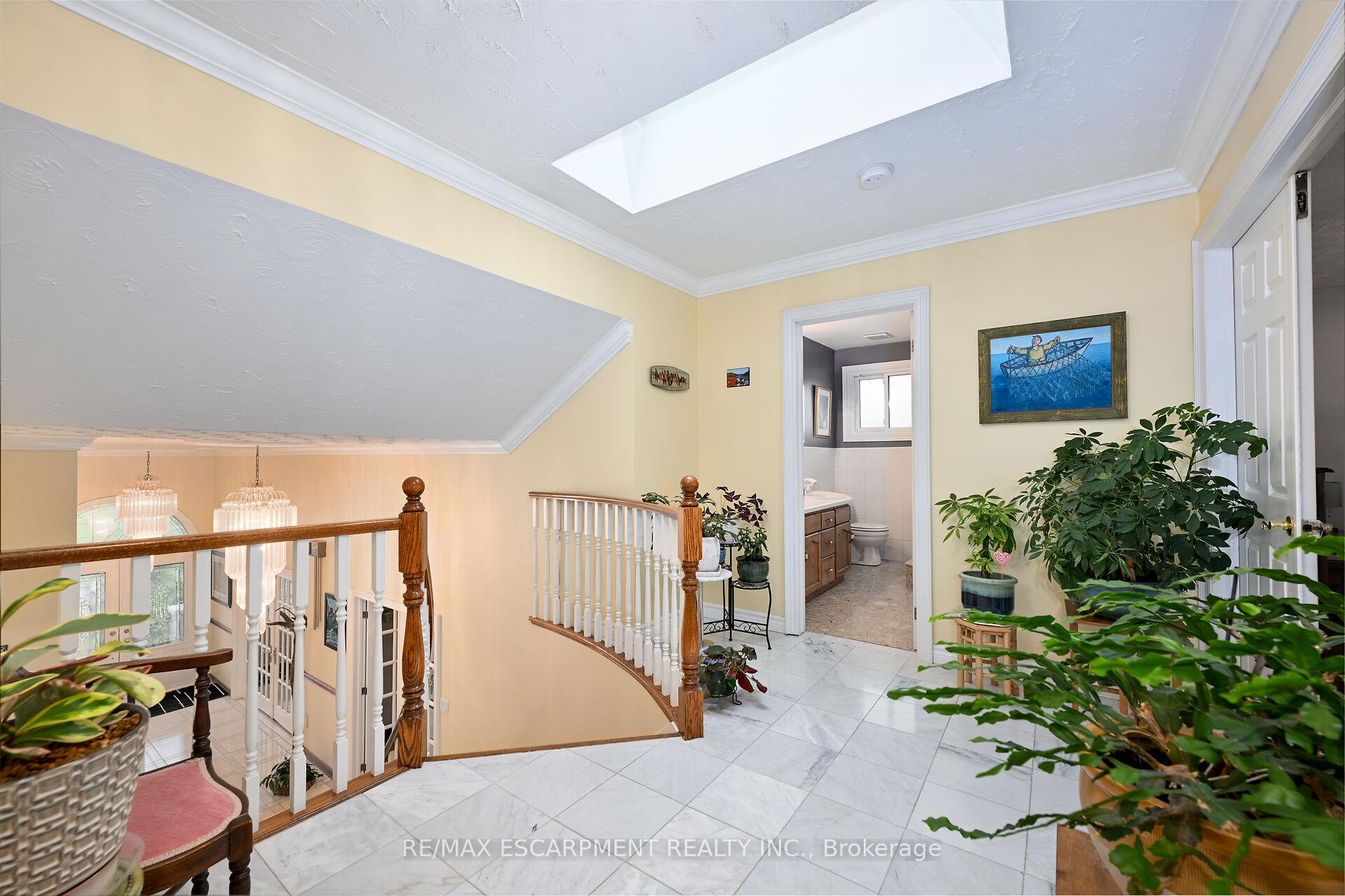 Photo 25 of 7 Osgoode Court, Hamilton, Randall — HOMEH
