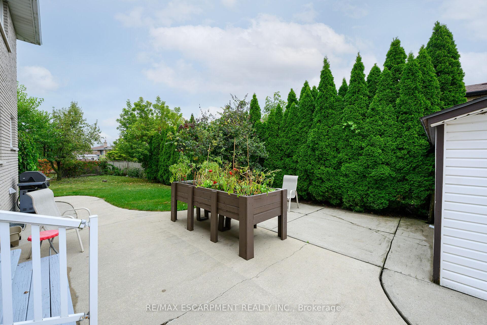 Photo 40 of 7 Osgoode Court, Hamilton, Randall — HOMEH