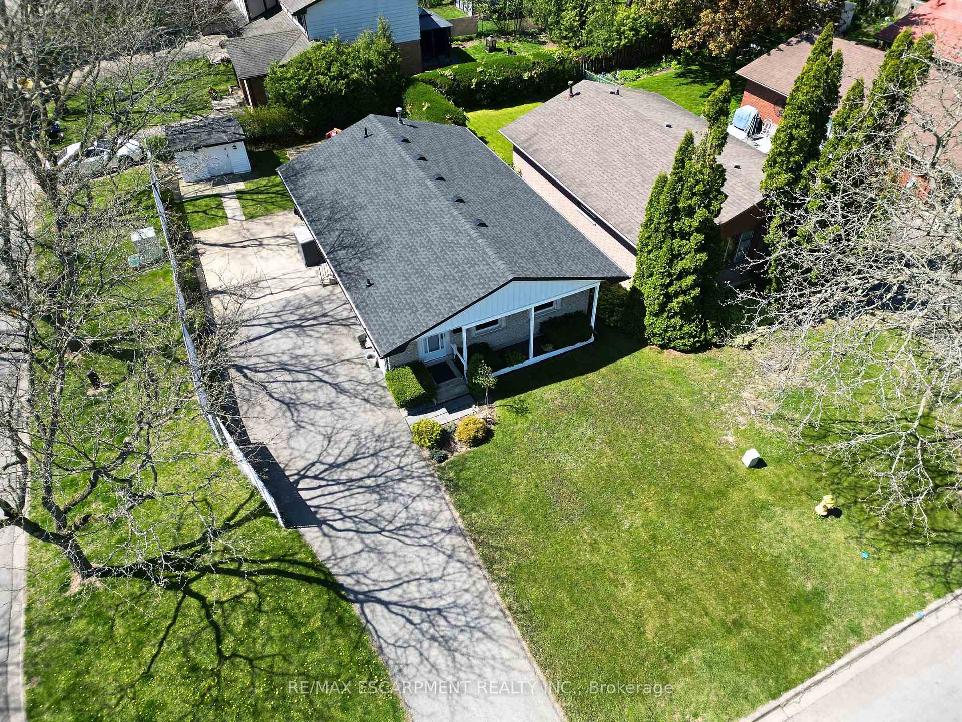 Photo 19 of 47 Lafayette Drive, St. Catharines, Lakeport — HOMEH