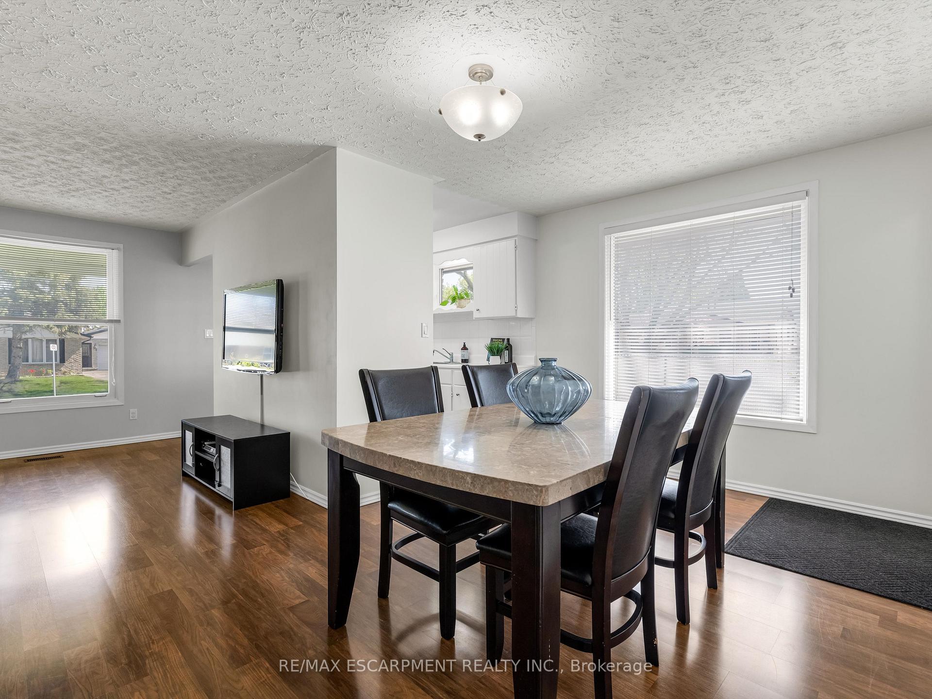 Photo 13 of 47 Lafayette Drive, St. Catharines, Lakeport — HOMEH