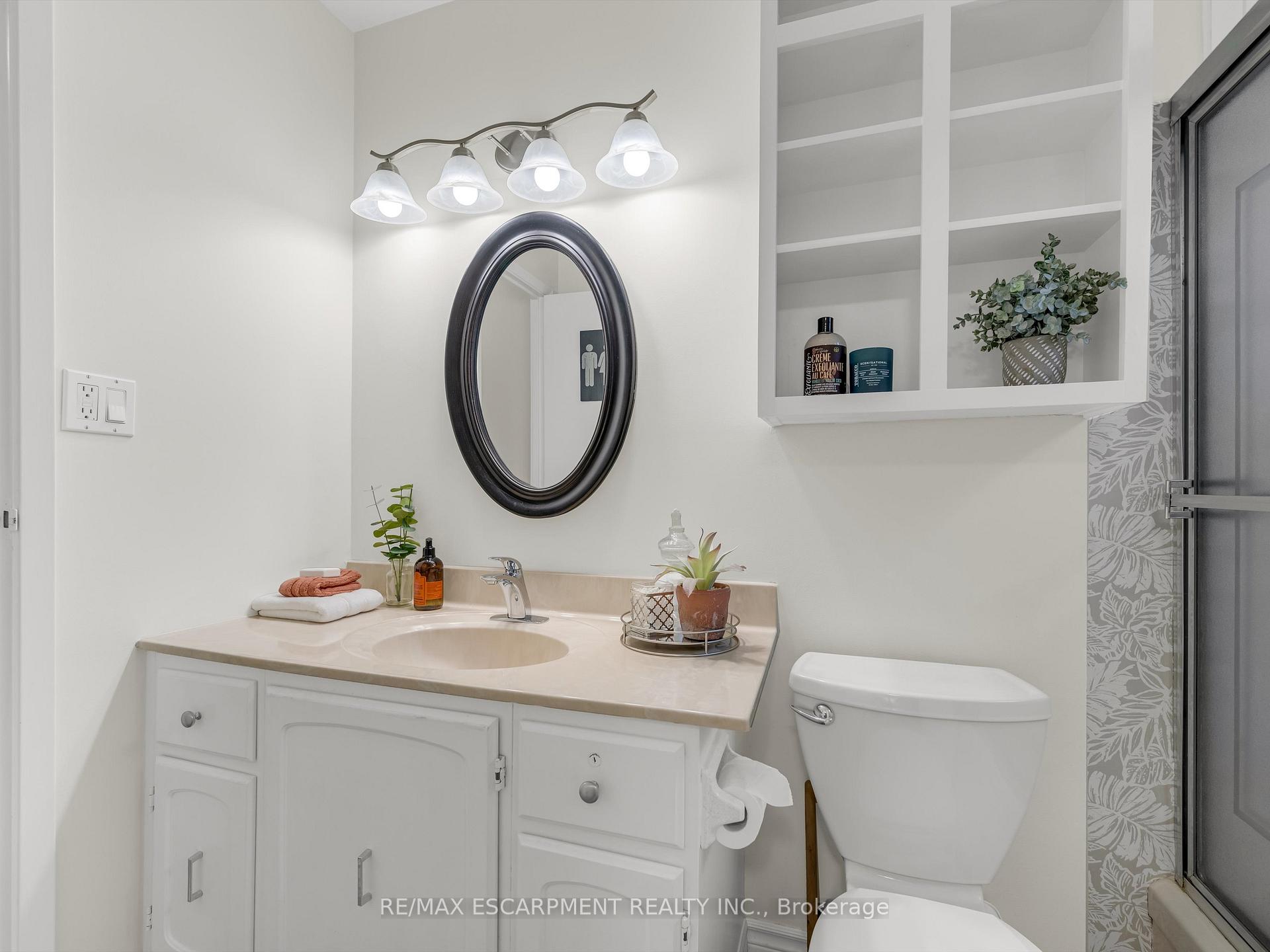 Photo 33 of 47 Lafayette Drive, St. Catharines, Lakeport — HOMEH