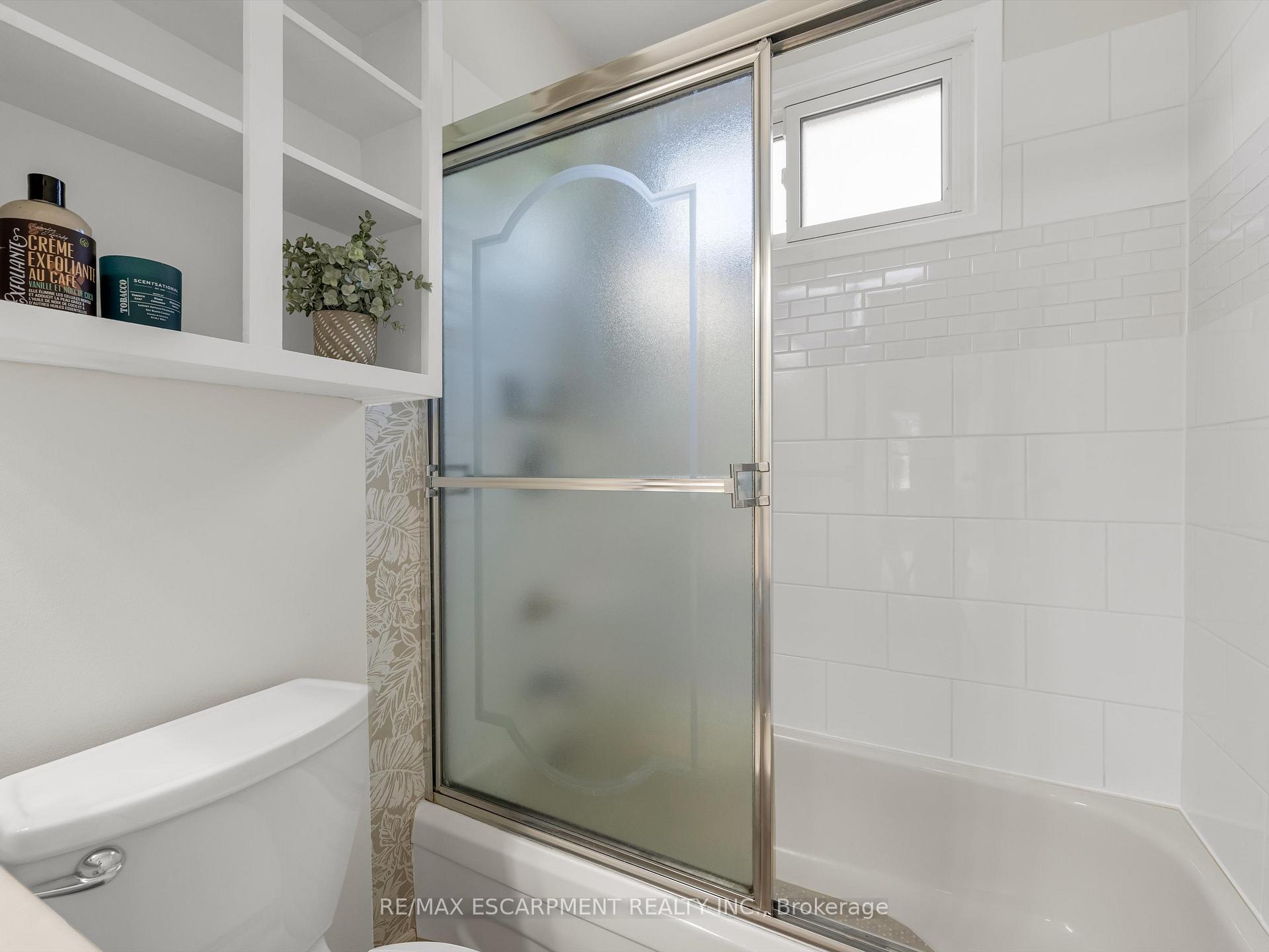 Photo 20 of 47 Lafayette Drive, St. Catharines, Lakeport — HOMEH
