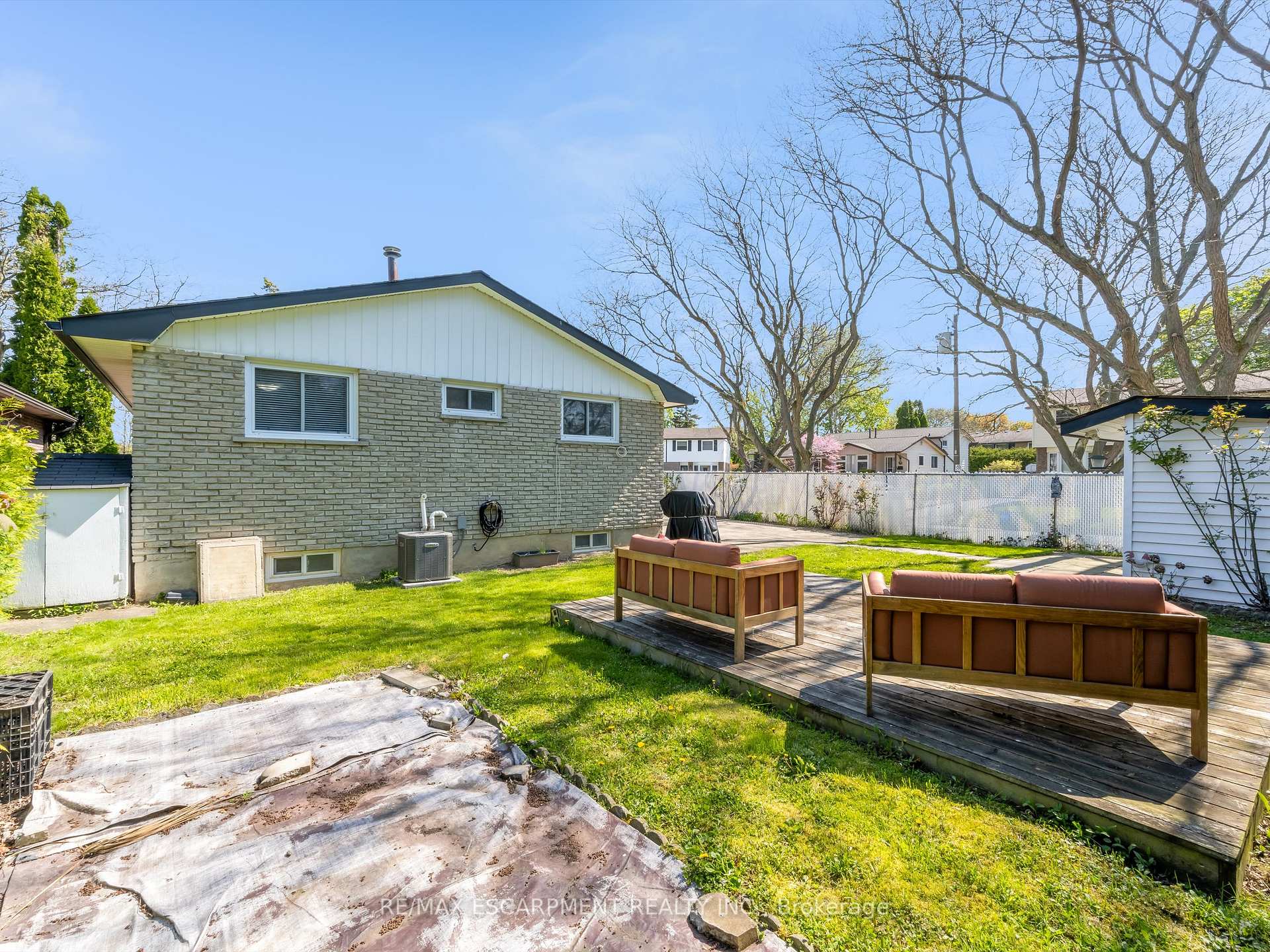 Photo 39 of 47 Lafayette Drive, St. Catharines, Lakeport — HOMEH
