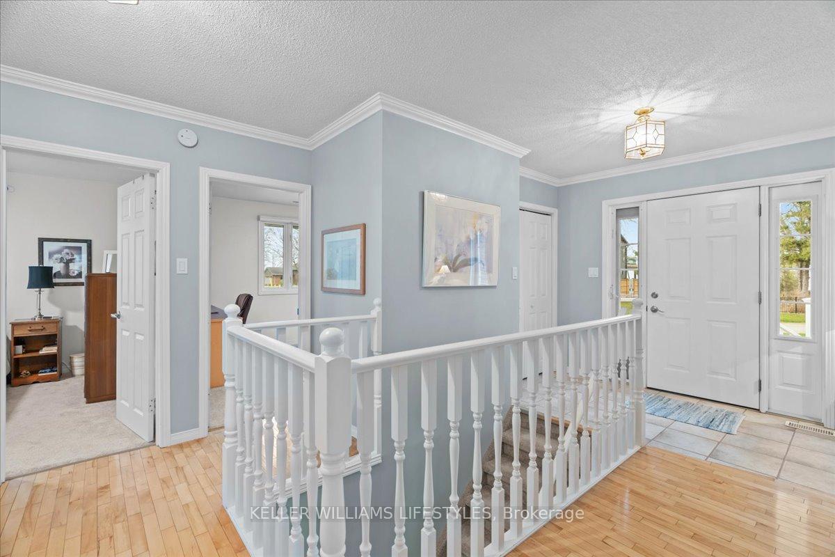 Photo 5 of 3241 Devonshire Road, Plympton-Wyoming, Plympton Wyoming — HOMEH