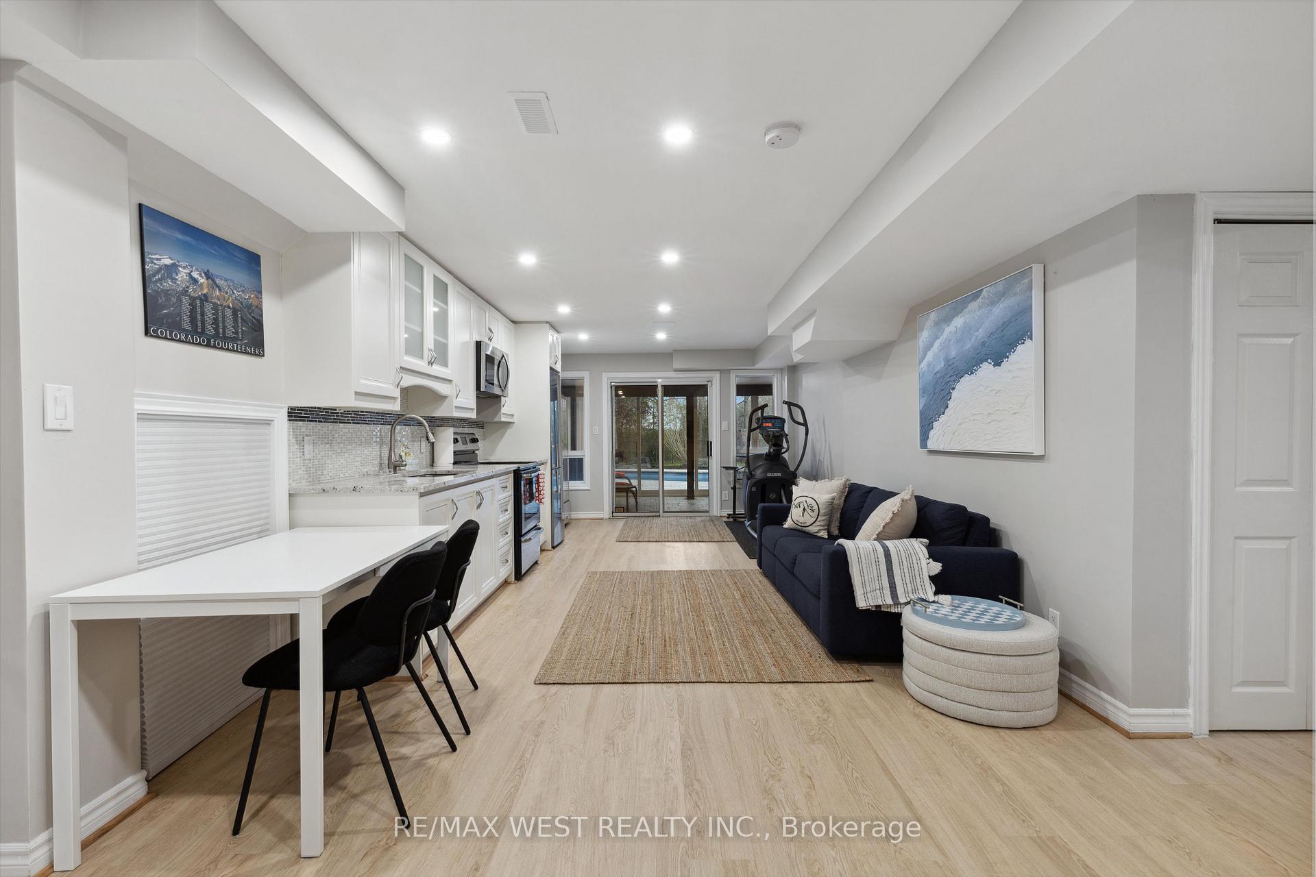Photo 21 of 104 Gray Park Street W, Caledon, Bolton North — HOMEH