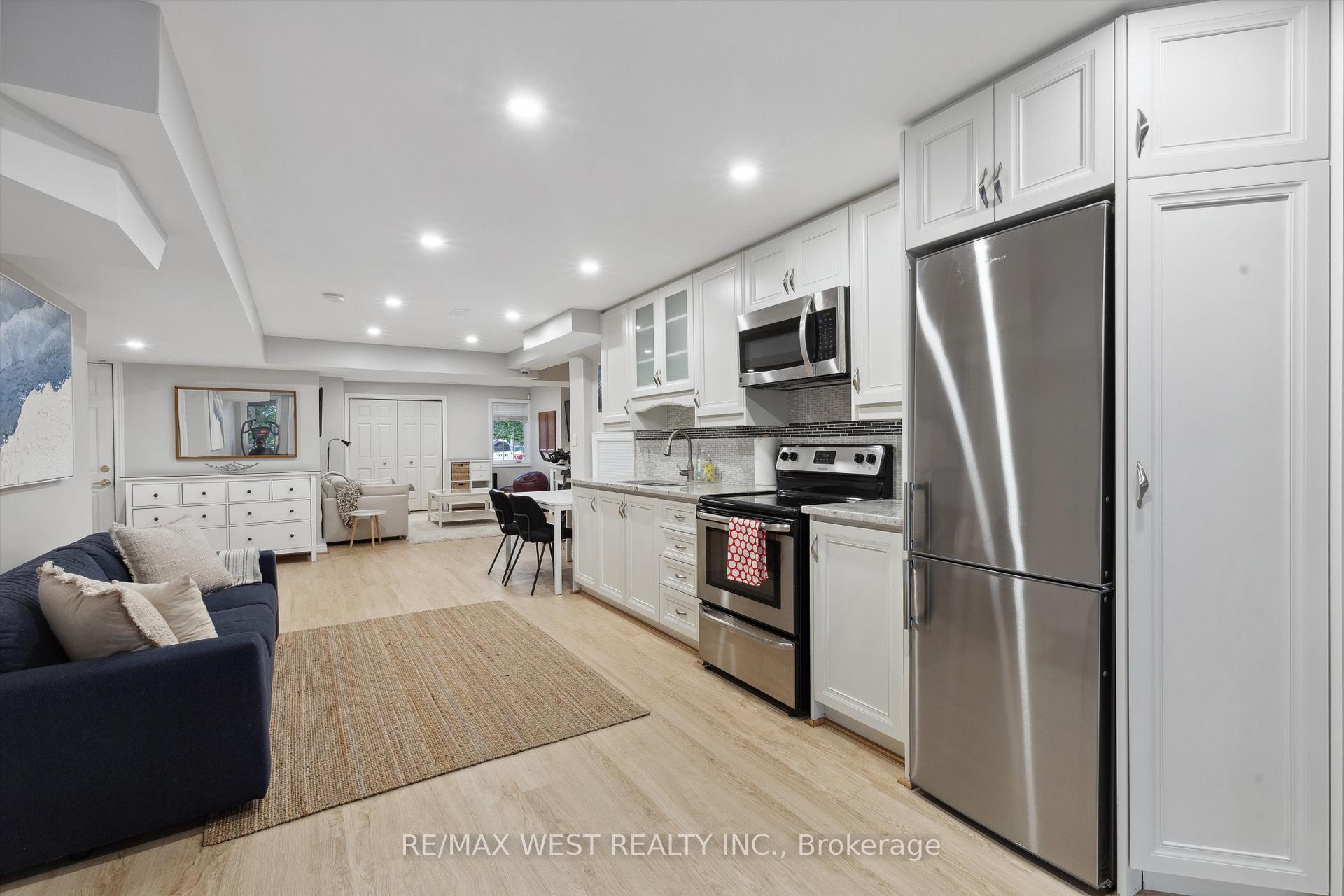 Photo 42 of 104 Gray Park Street W, Caledon, Bolton North — HOMEH