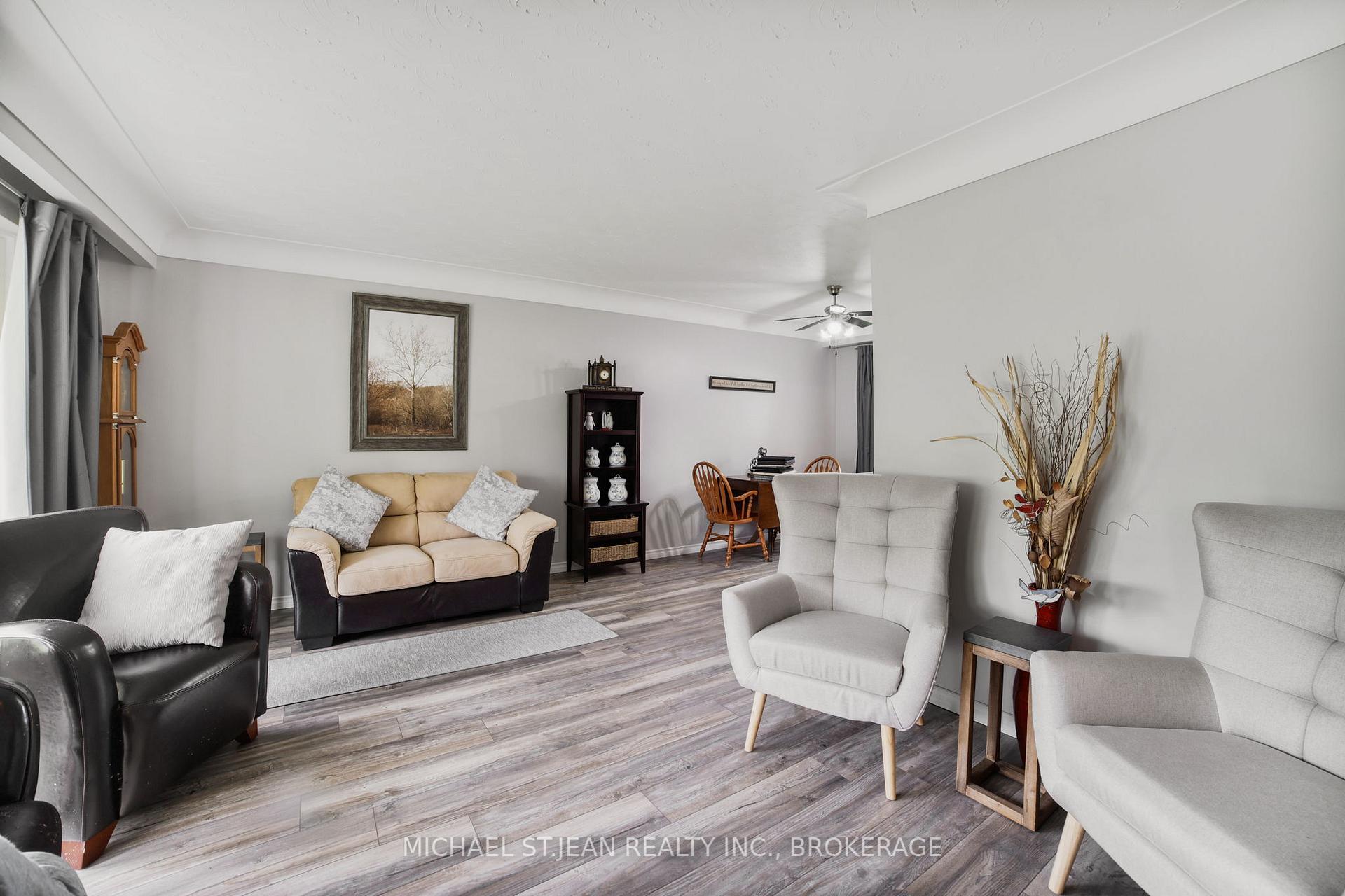 Photo 12 of 175 Council Crescent, Hamilton, Ancaster — HOMEH