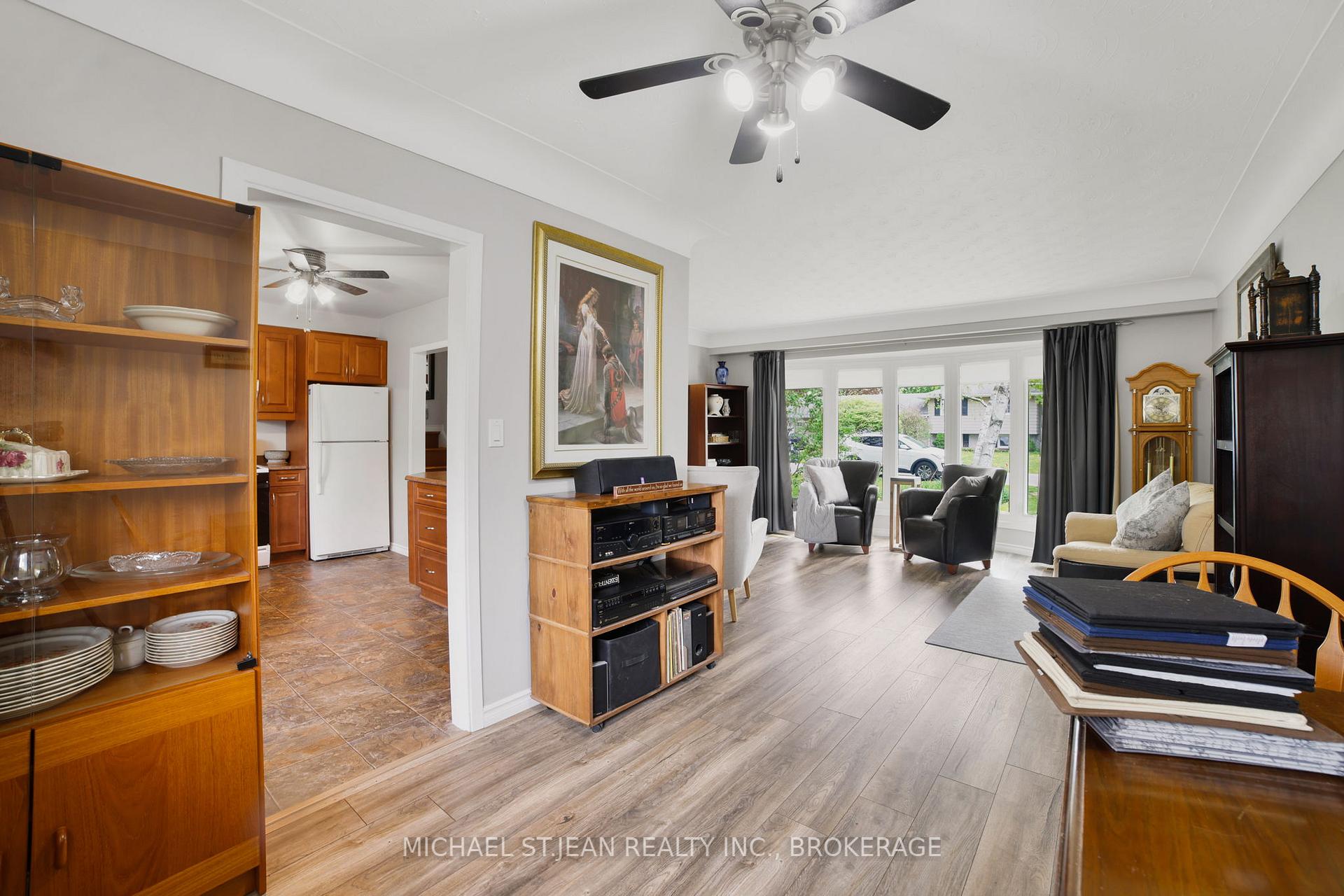 Photo 7 of 175 Council Crescent, Hamilton, Ancaster — HOMEH