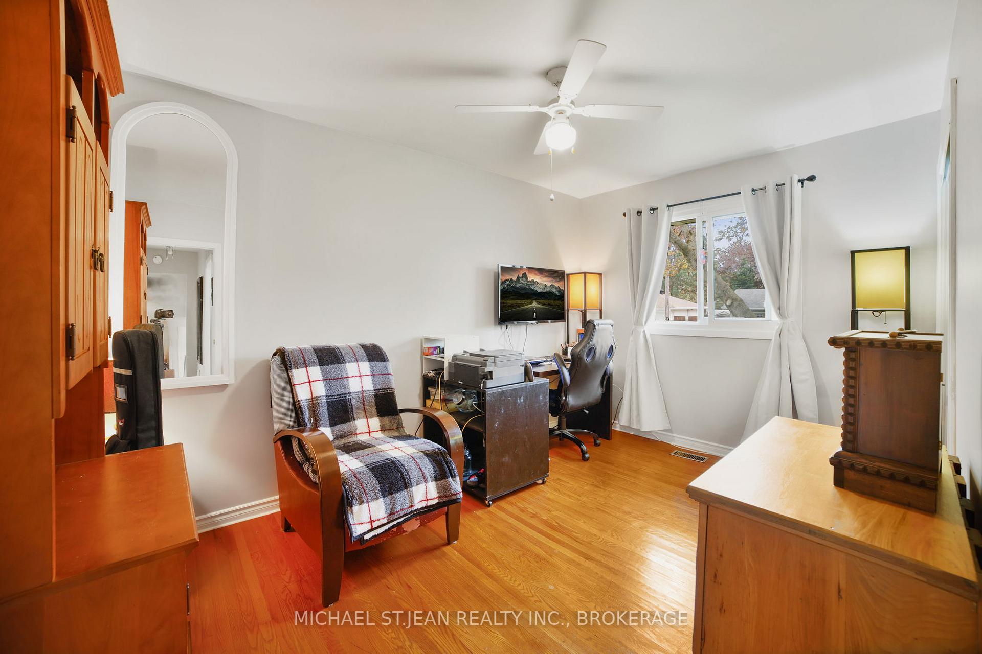 Photo 21 of 175 Council Crescent, Hamilton, Ancaster — HOMEH