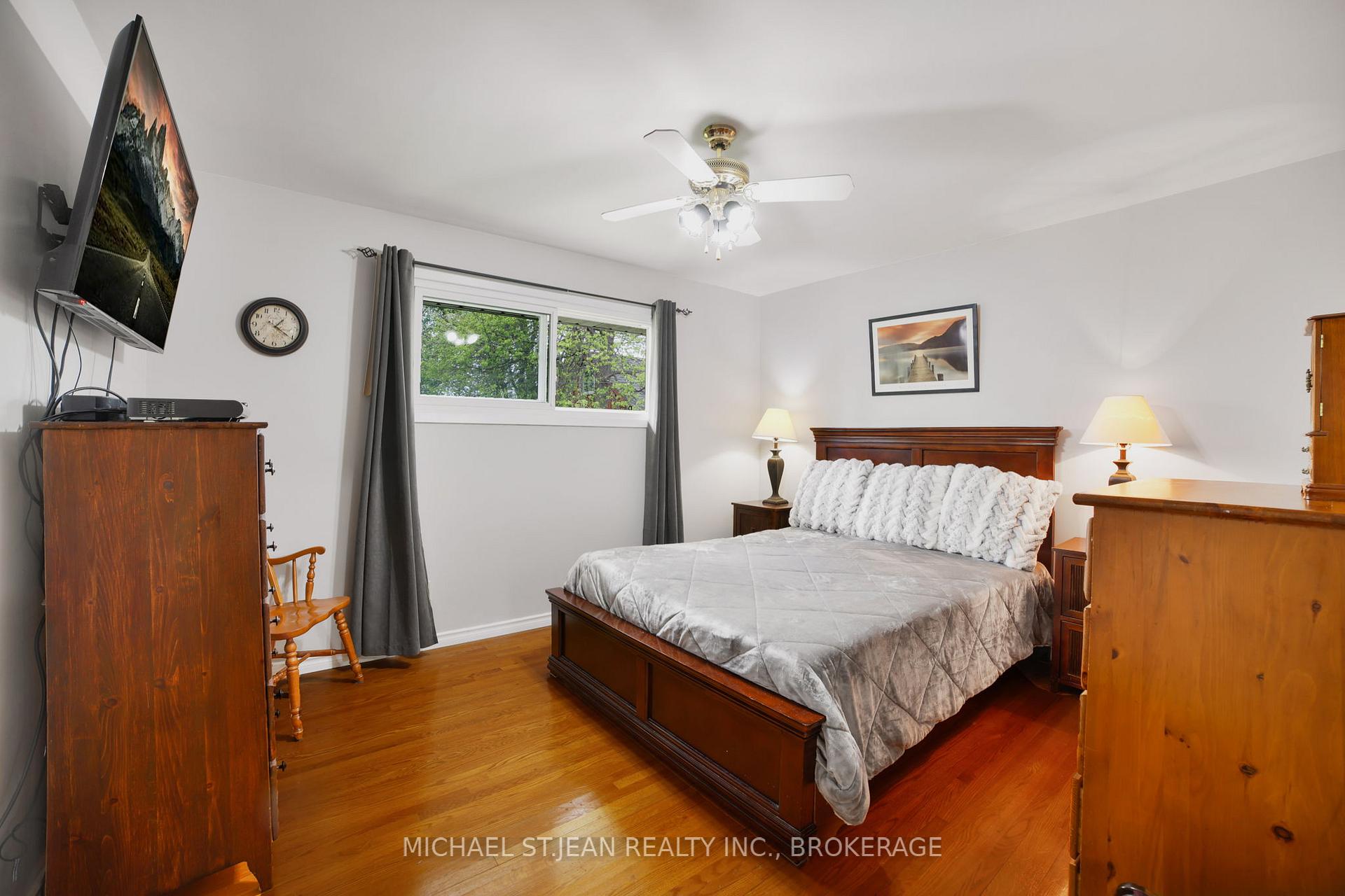 Photo 23 of 175 Council Crescent, Hamilton, Ancaster — HOMEH