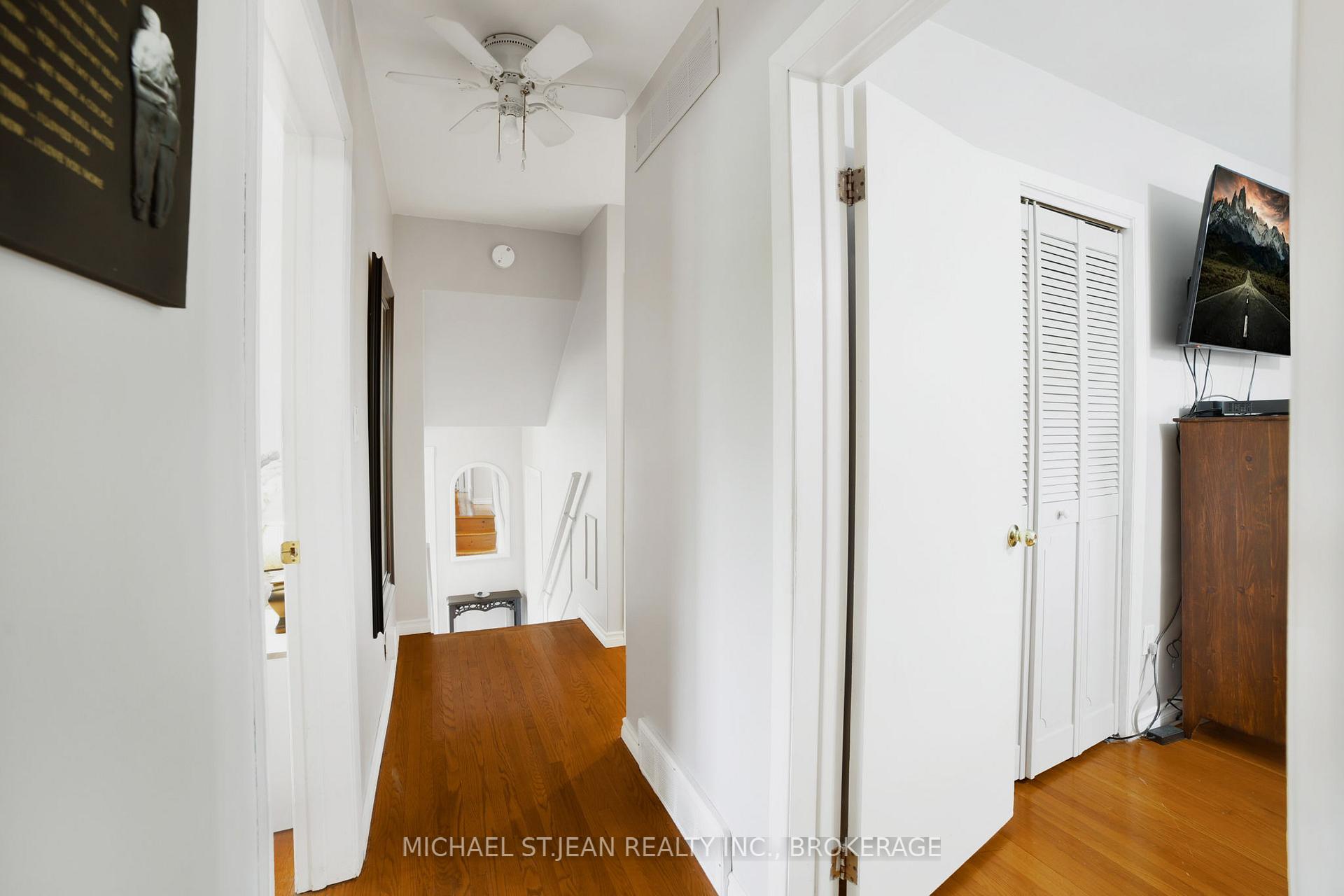 Photo 20 of 175 Council Crescent, Hamilton, Ancaster — HOMEH