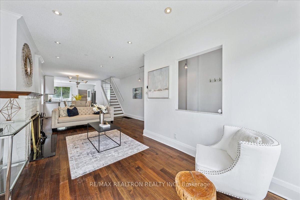Photo 10 of 17 Ranleigh Avenue, Toronto, Lawrence Park North — HOMEH