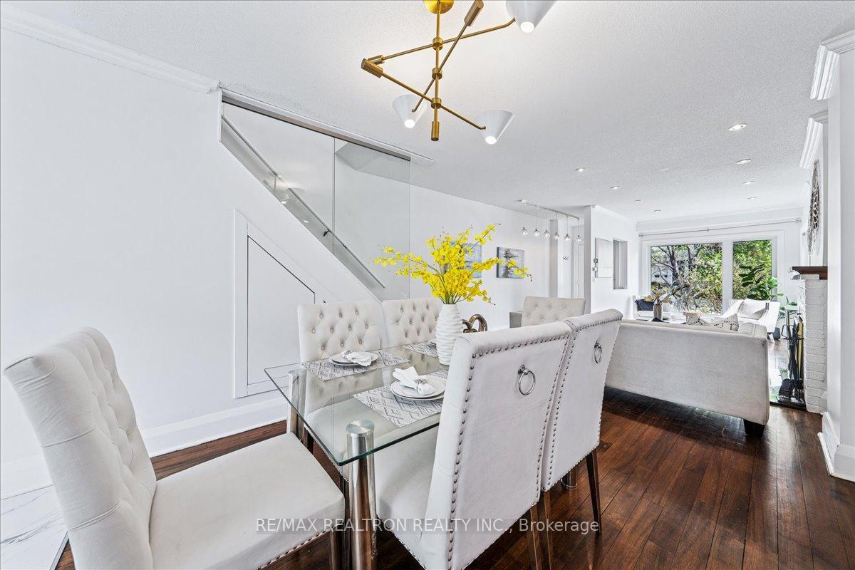 Photo 13 of 17 Ranleigh Avenue, Toronto, Lawrence Park North — HOMEH