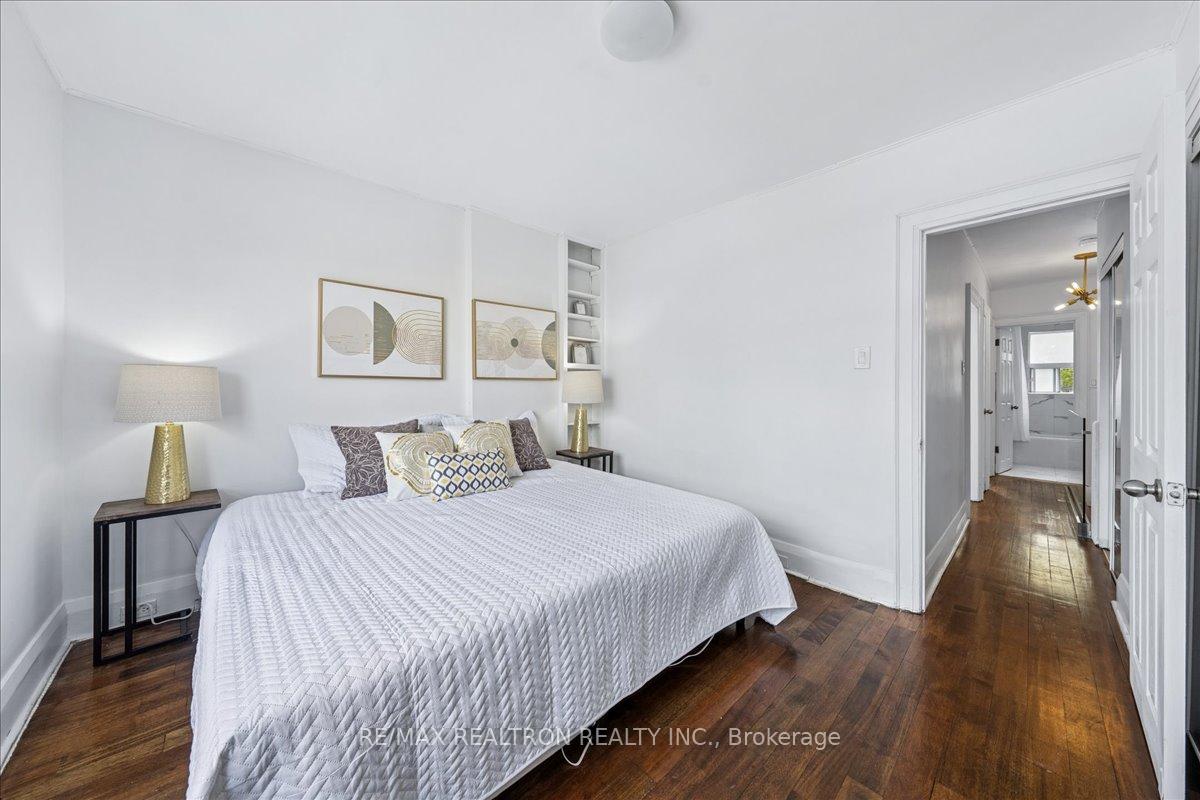 Photo 12 of 17 Ranleigh Avenue, Toronto, Lawrence Park North — HOMEH