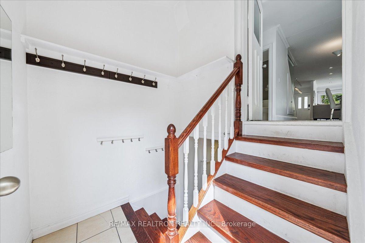Photo 37 of 17 Ranleigh Avenue, Toronto, Lawrence Park North — HOMEH