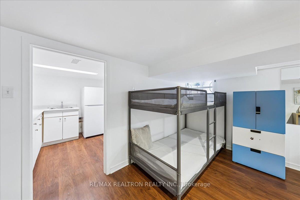 Photo 33 of 17 Ranleigh Avenue, Toronto, Lawrence Park North — HOMEH