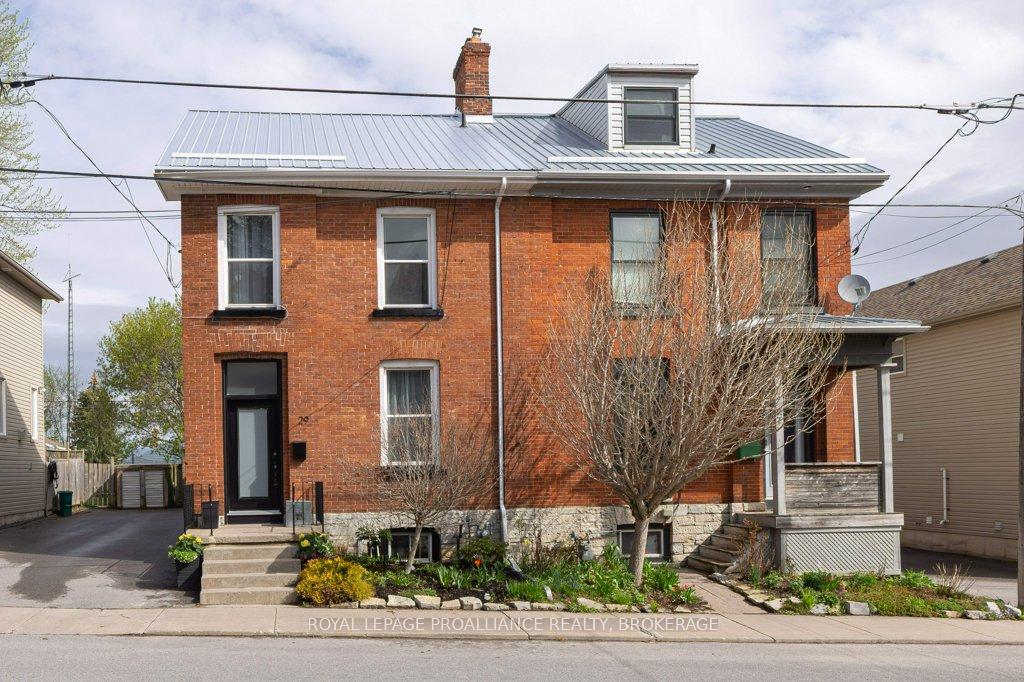 Photo 7 of 29 Charles Street, Kingston, East of Sir John A. Blvd — HOMEH