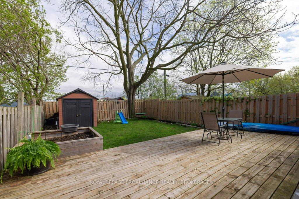 Photo 39 of 29 Charles Street, Kingston, East of Sir John A. Blvd — HOMEH