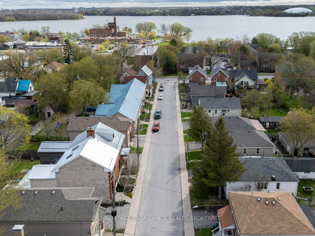 Photo 43 of 29 Charles Street, Kingston, East of Sir John A. Blvd — HOMEH