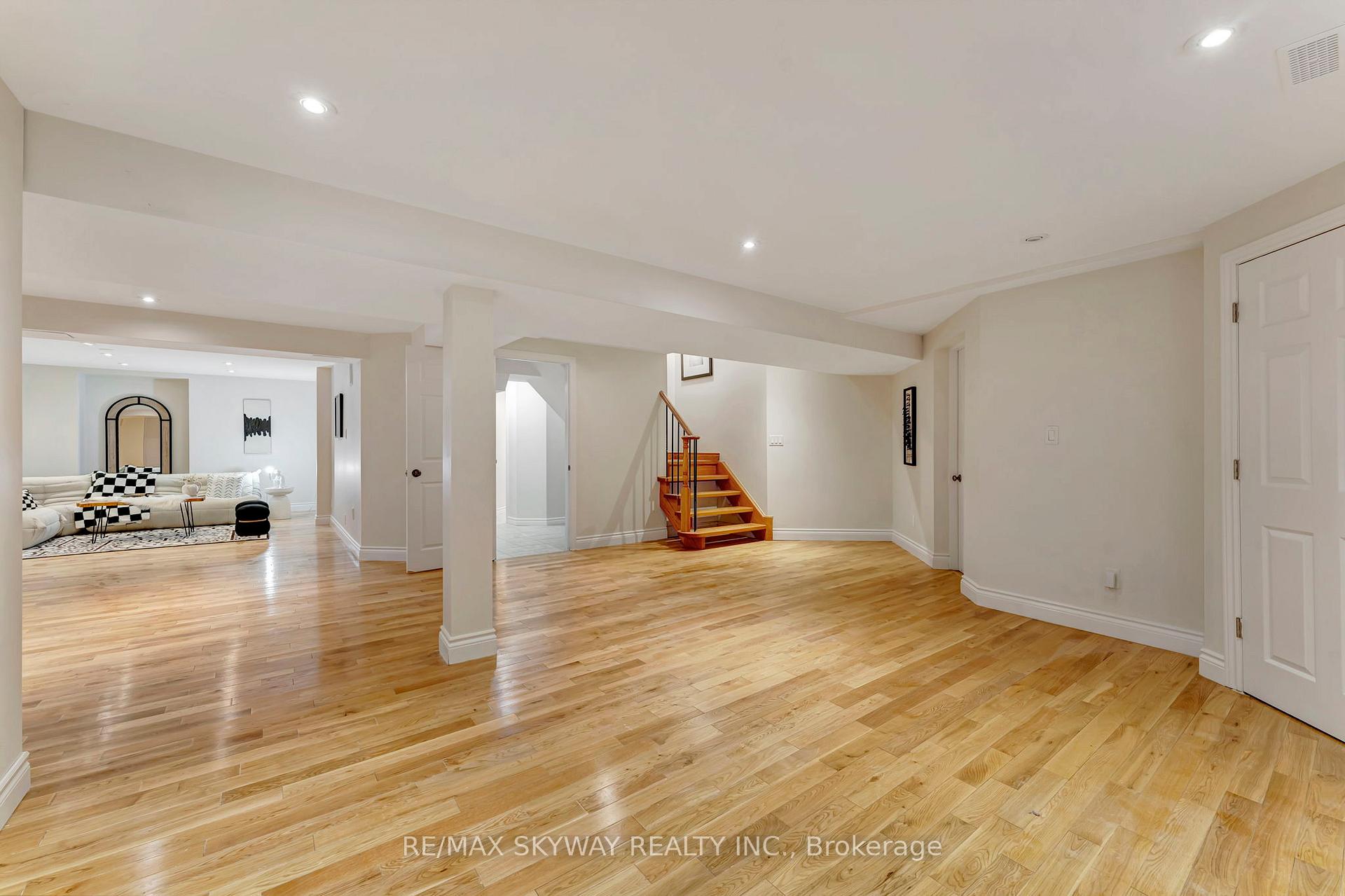 Photo 29 of 84 Gatestone Drive, Hamilton, Stoney Creek Mountain — HOMEH