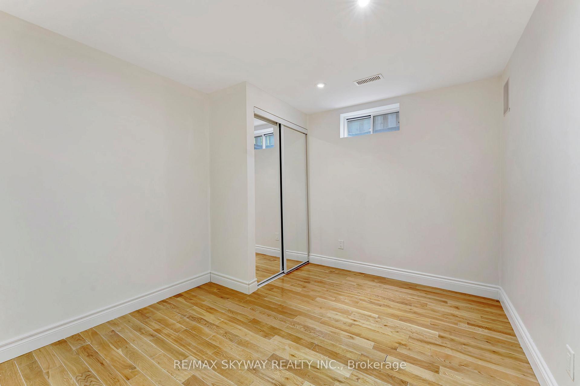 Photo 33 of 84 Gatestone Drive, Hamilton, Stoney Creek Mountain — HOMEH