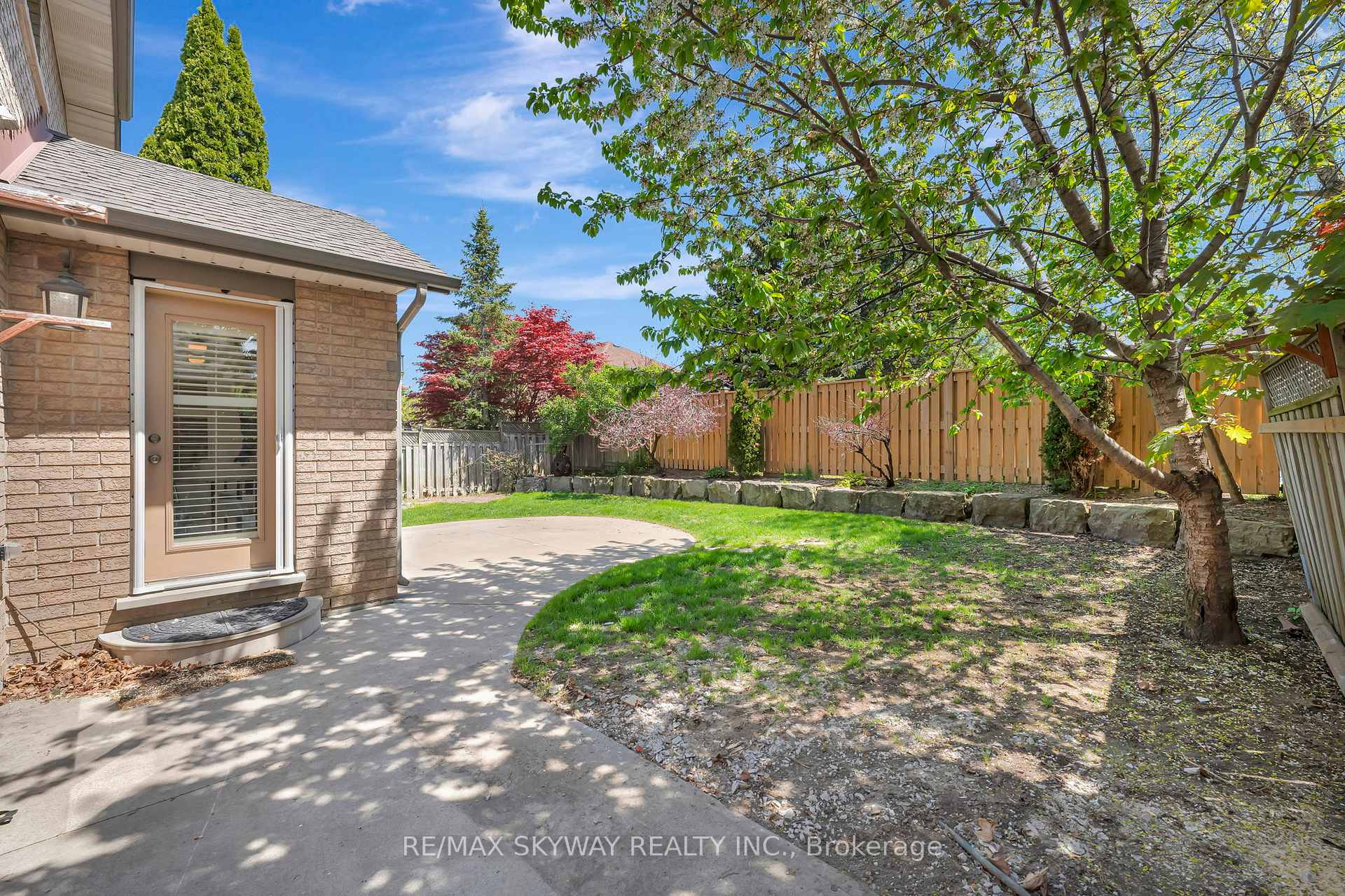 Photo 35 of 84 Gatestone Drive, Hamilton, Stoney Creek Mountain — HOMEH
