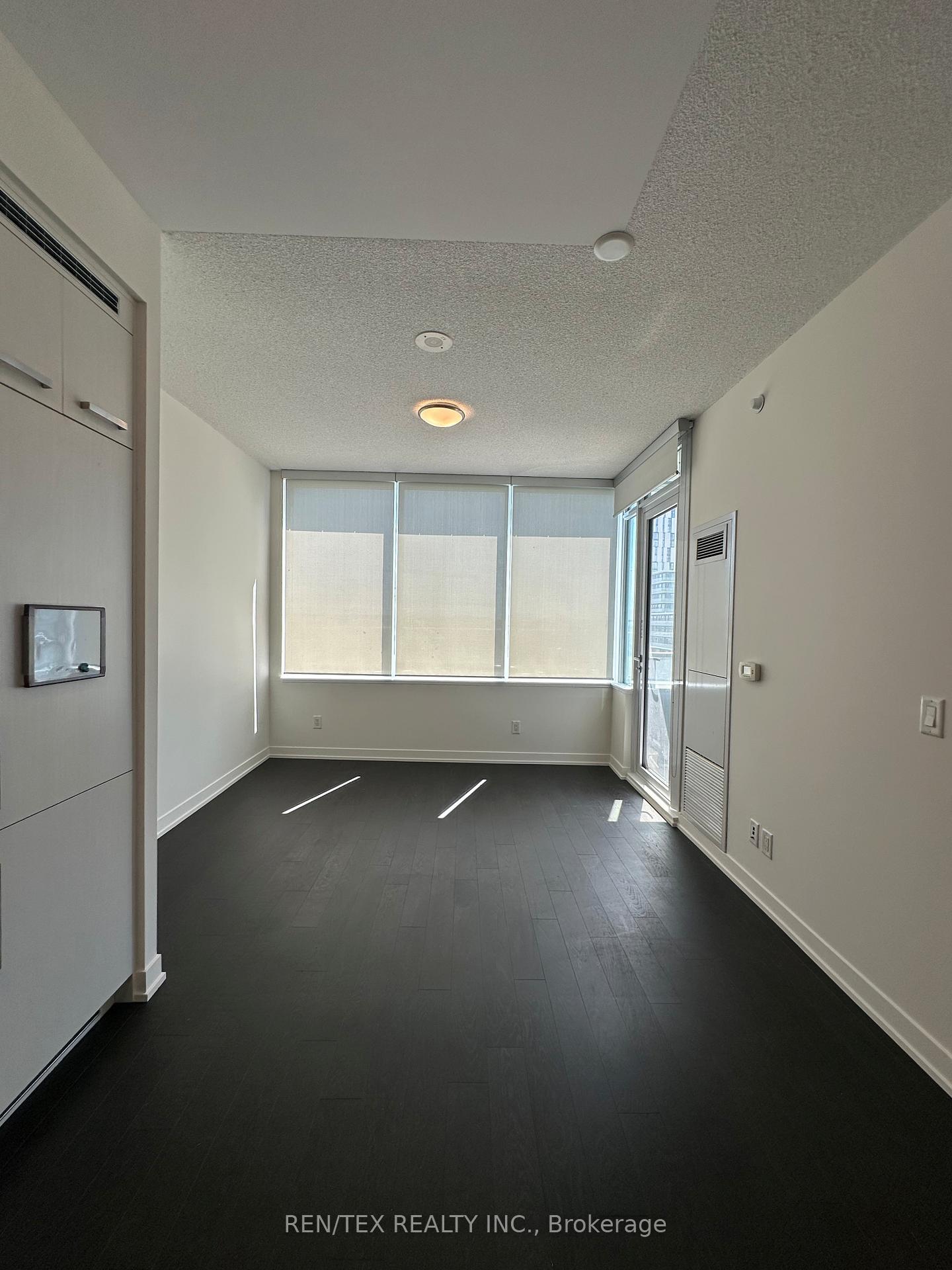 Photo 3 of Unit S307, 120 Bayview Avenue, Toronto, Waterfront Communities — HOMEH