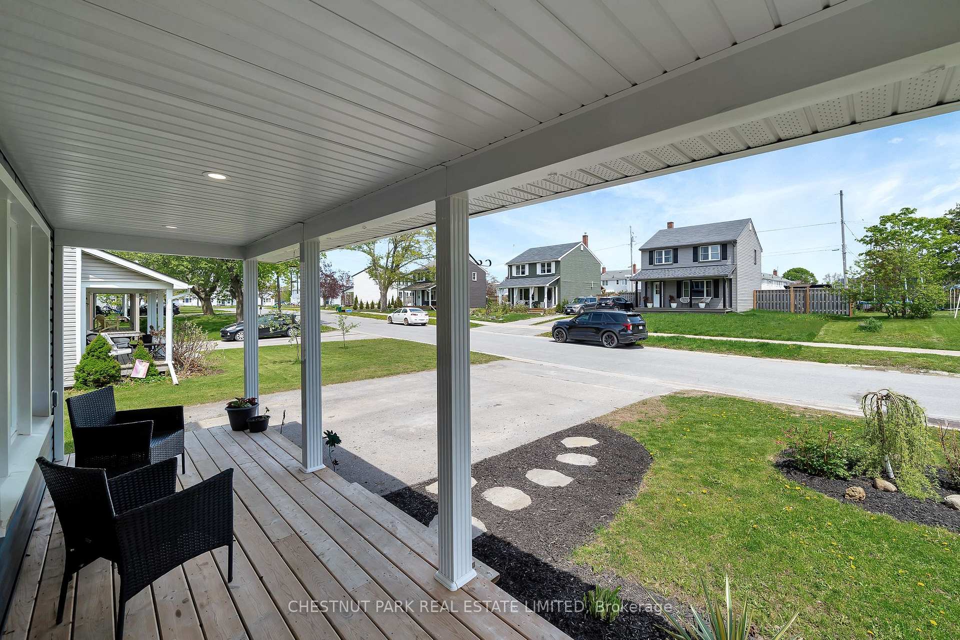Photo 37 of 7 Diver Belt Drive, Prince Edward County, Picton — HOMEH