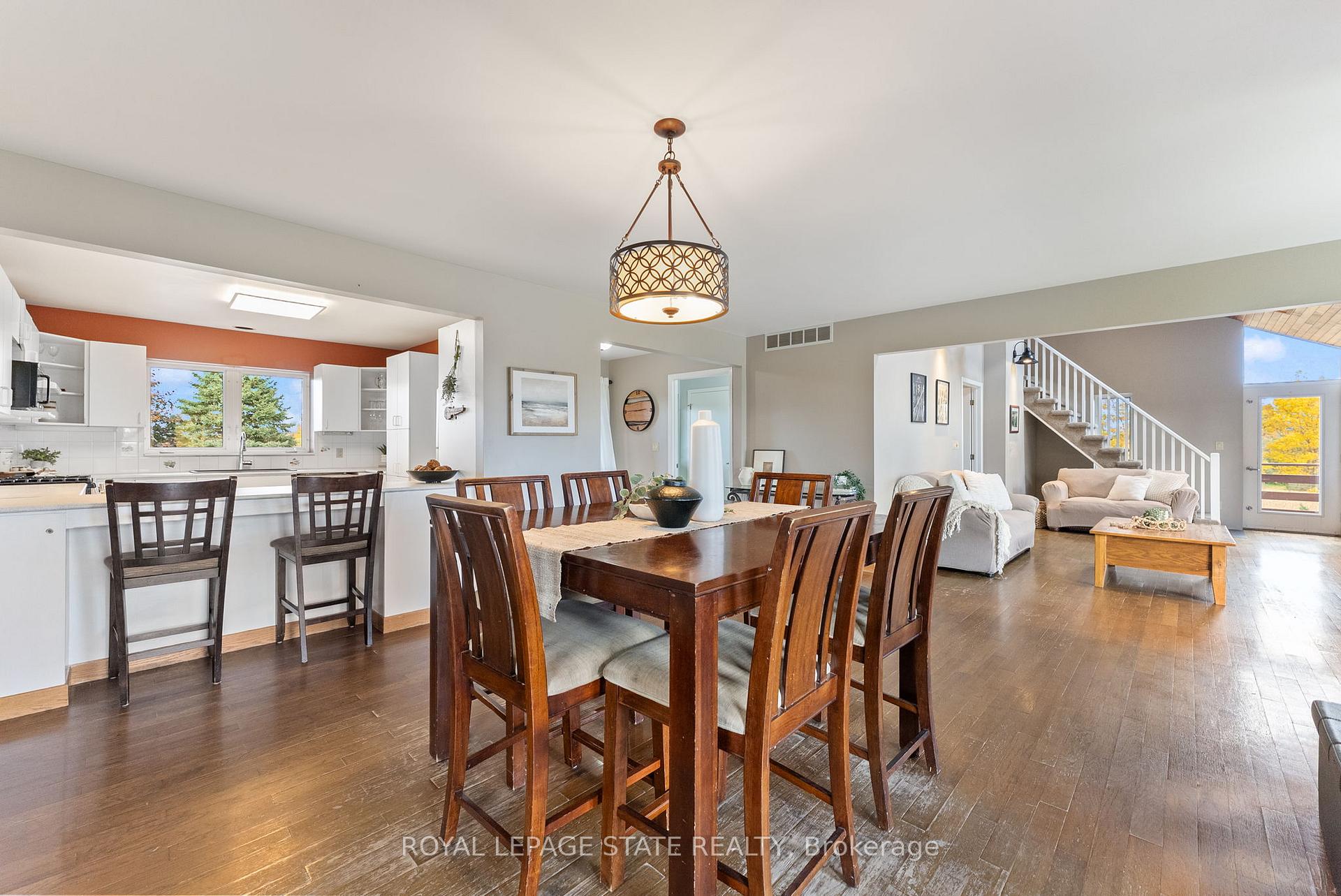 Photo 7 of 2329 Powerline Road W, Hamilton, Rural Ancaster — HOMEH