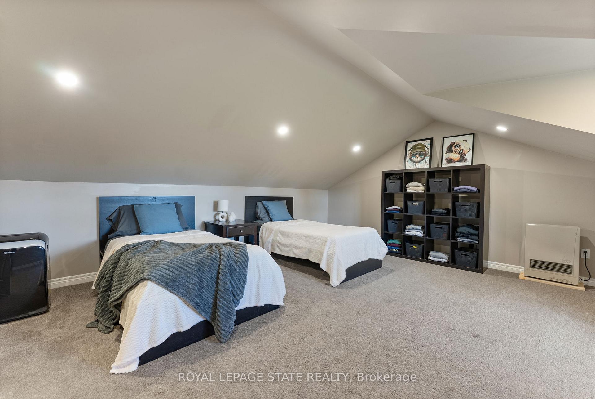 Photo 28 of 2329 Powerline Road W, Hamilton, Rural Ancaster — HOMEH
