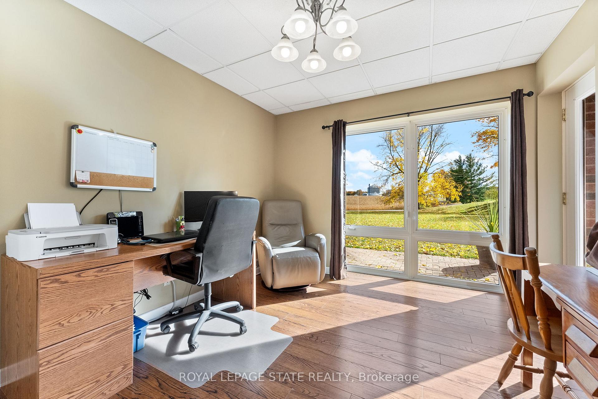 Photo 40 of 2329 Powerline Road W, Hamilton, Rural Ancaster — HOMEH