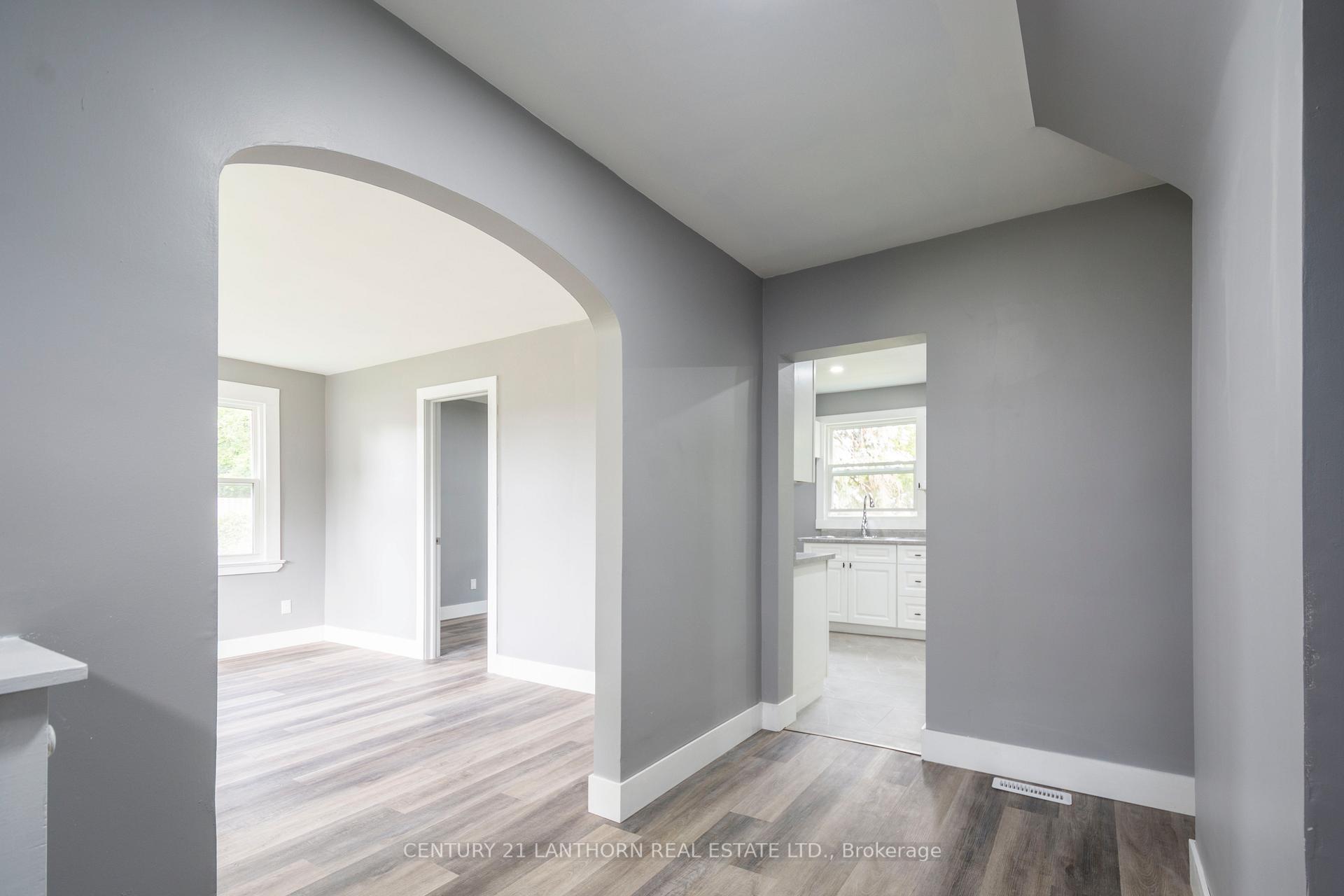 Photo 4 of 66 Crestview Avenue, Belleville, Belleville Ward — HOMEH
