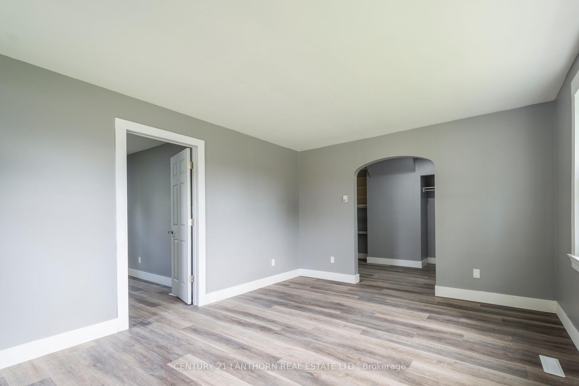 Photo 6 of 66 Crestview Avenue, Belleville, Belleville Ward — HOMEH