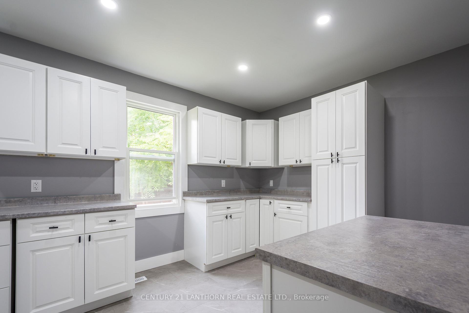 Photo 8 of 66 Crestview Avenue, Belleville, Belleville Ward — HOMEH