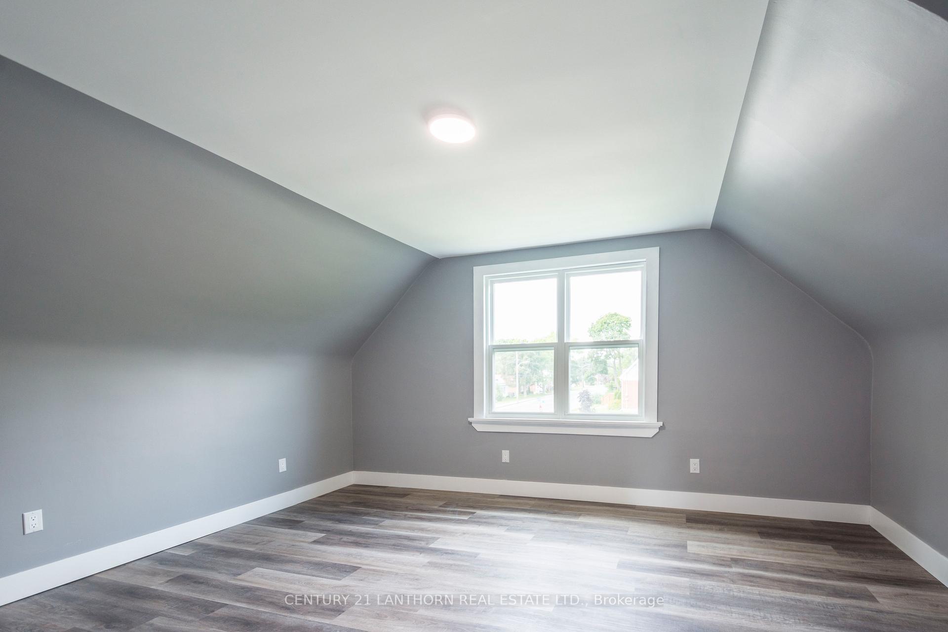 Photo 12 of 66 Crestview Avenue, Belleville, Belleville Ward — HOMEH