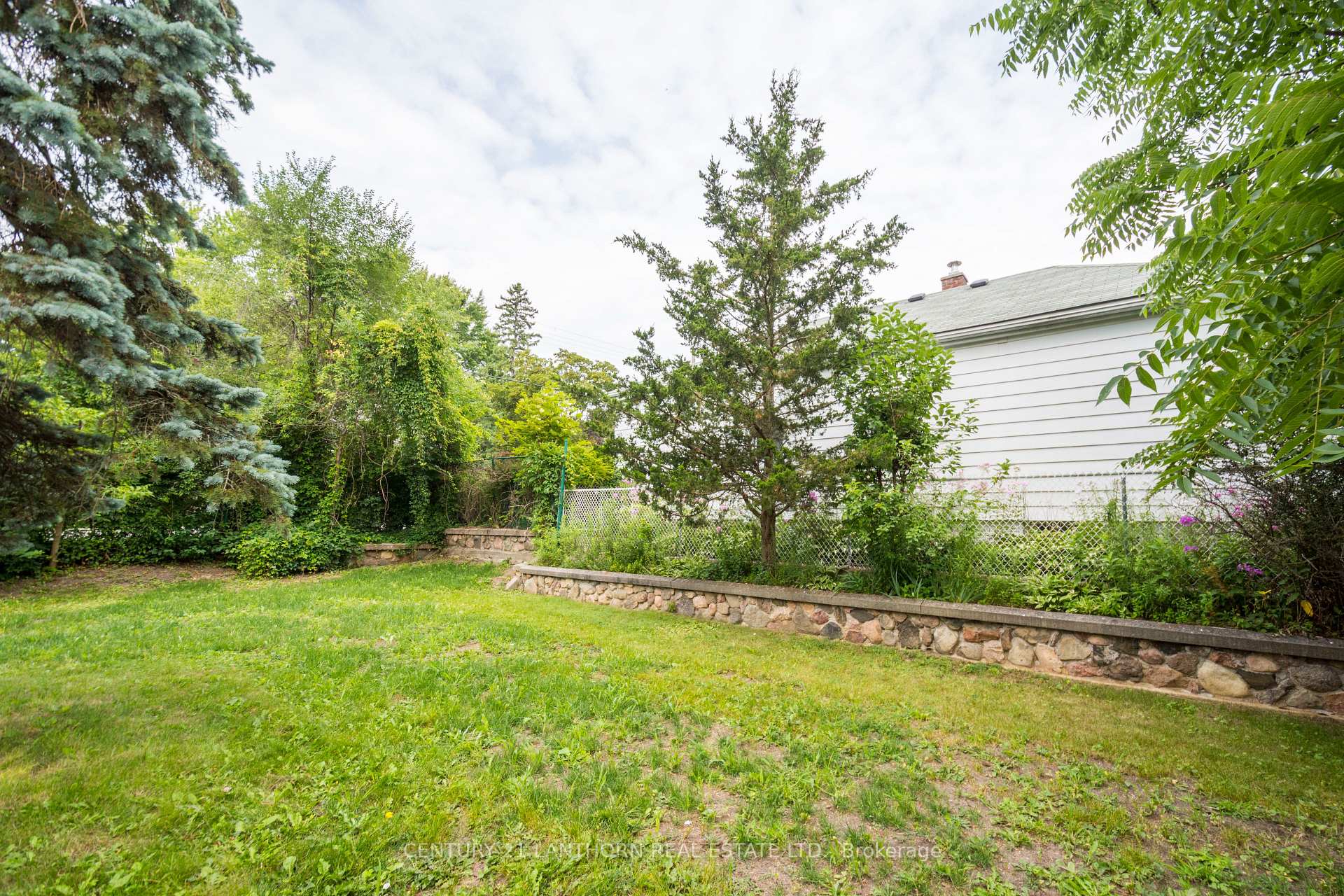 Photo 23 of 66 Crestview Avenue, Belleville, Belleville Ward — HOMEH