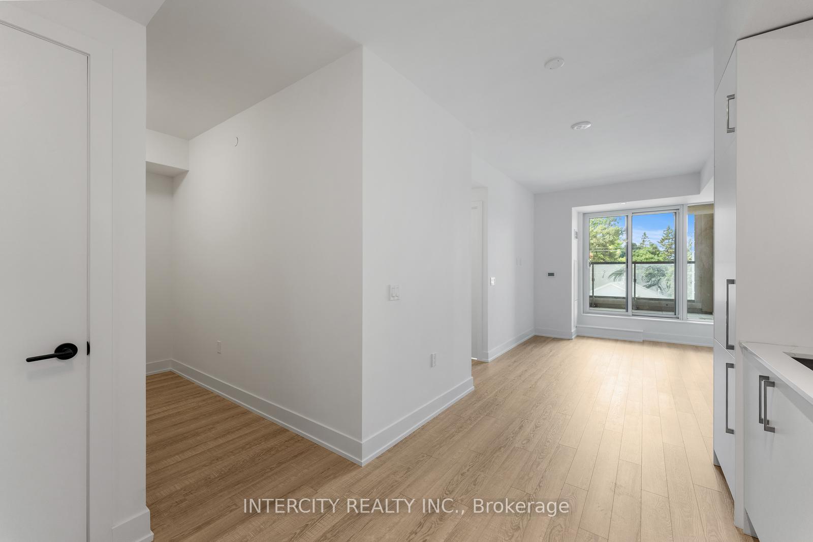 Photo 6 of Unit 332, 2075 King Road, King, King City — HOMEH