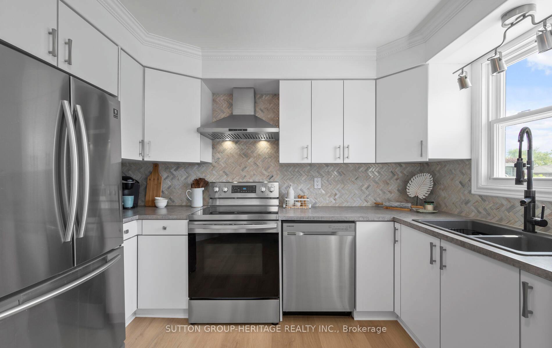Photo 32 of 194 Seneca Avenue, Oshawa, Samac — HOMEH