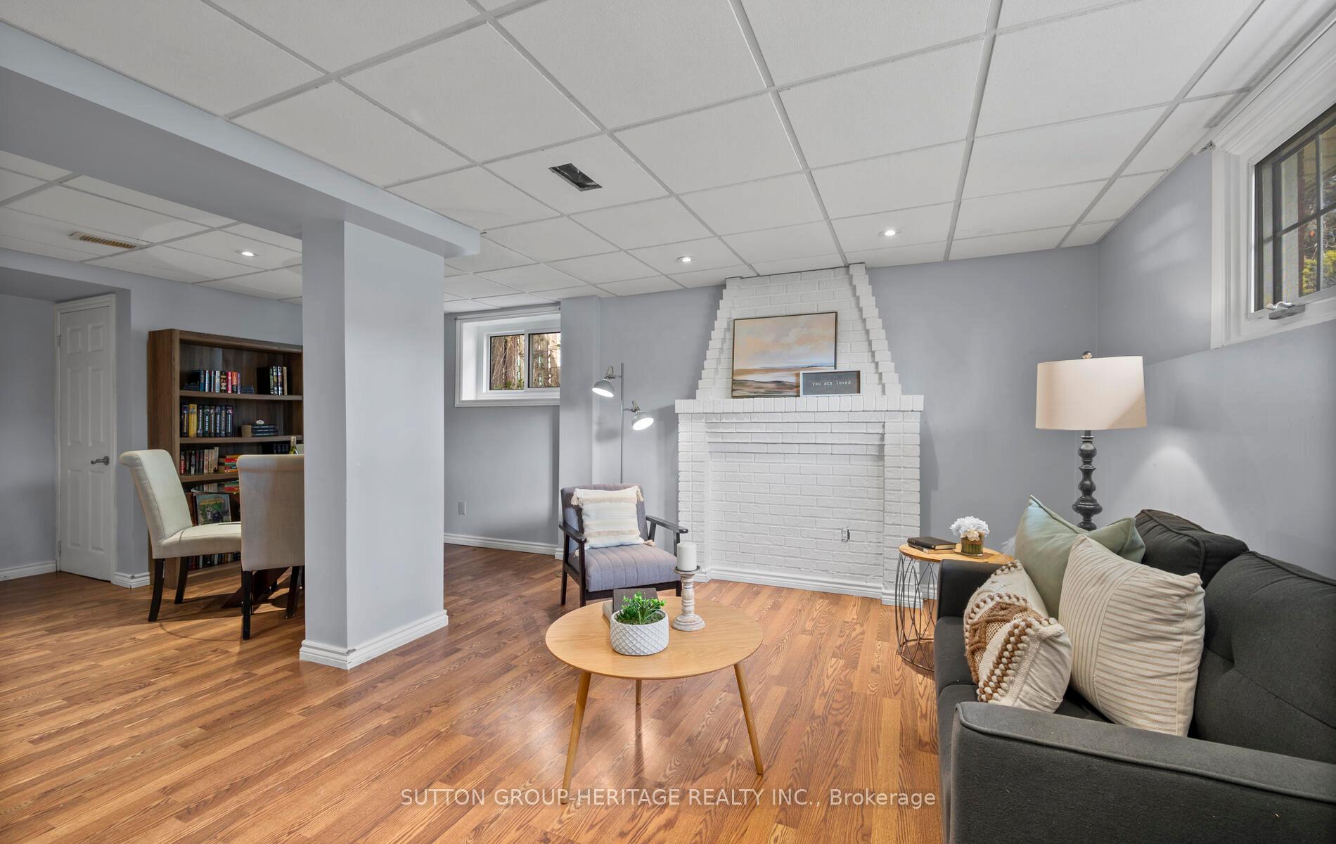 Photo 14 of 194 Seneca Avenue, Oshawa, Samac — HOMEH
