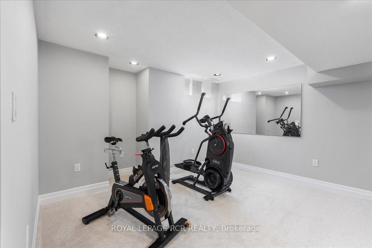 Photo 36 of 54 Benville Crescent, Aurora, Aurora Estates — HOMEH